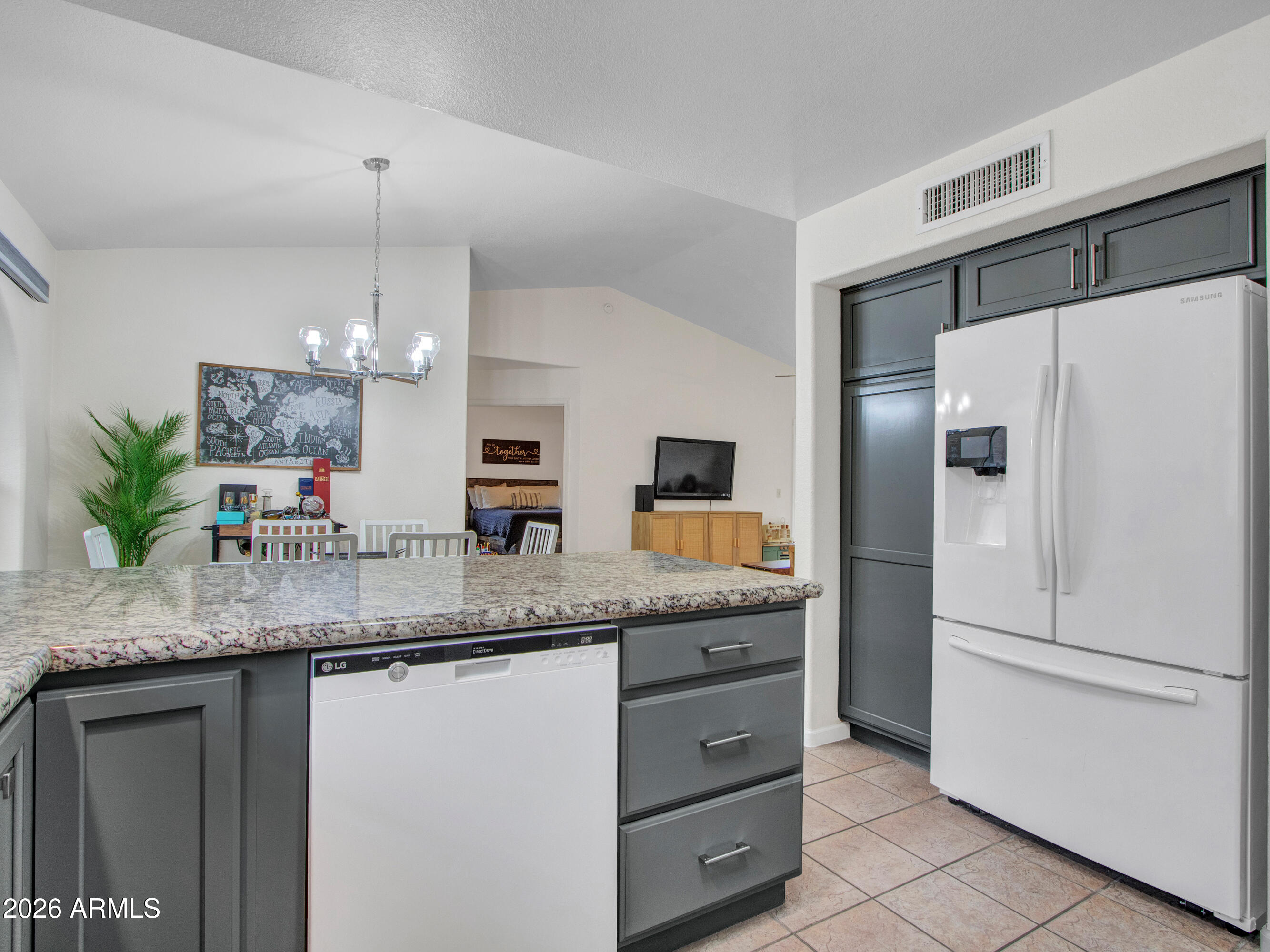 GARDEN POINT LOT 1-71 74-155 TR A B - Residential