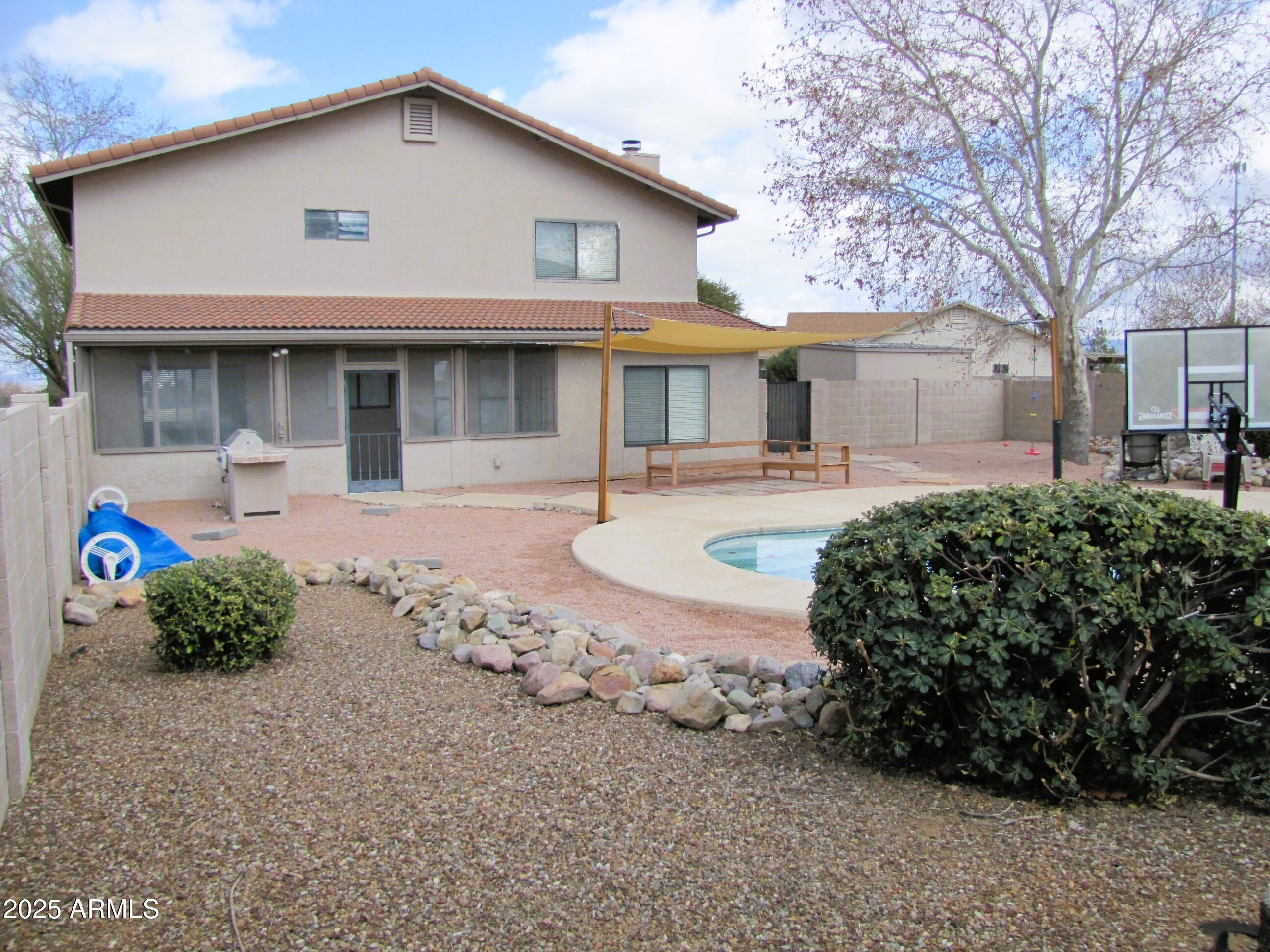 FOOTHILLS RANCH PHASE 1 - Residential Lease