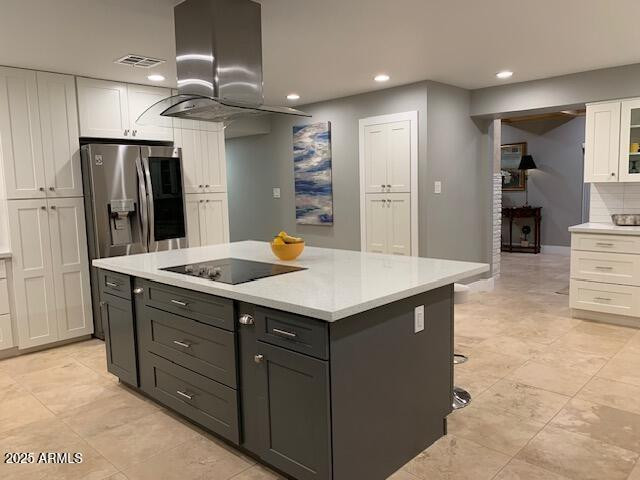 4632 N 49th Place