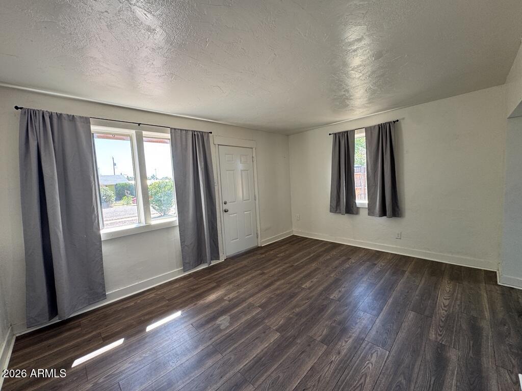 524 GRAHAM Place