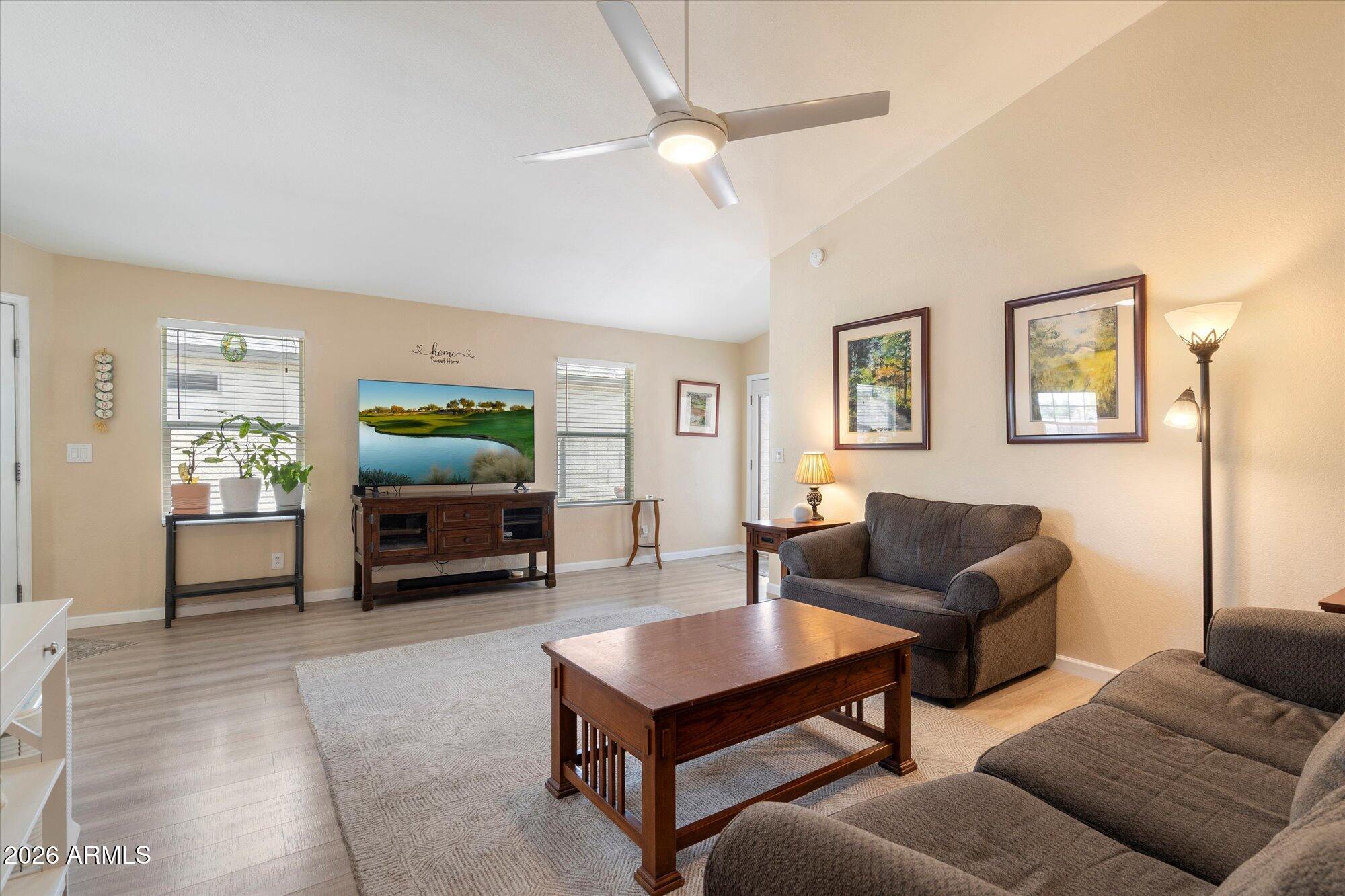 8853 W JOHN CABOT Road