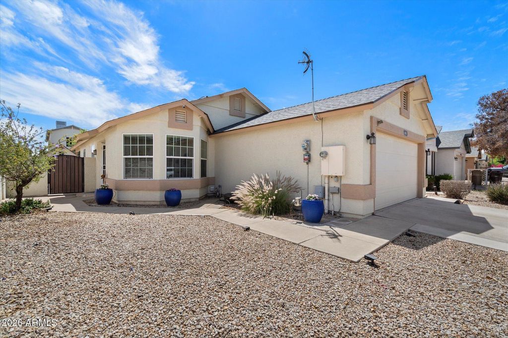 Photo of 8853 W John Cabot Road, Peoria, AZ 85382 (MLS # 7018631)