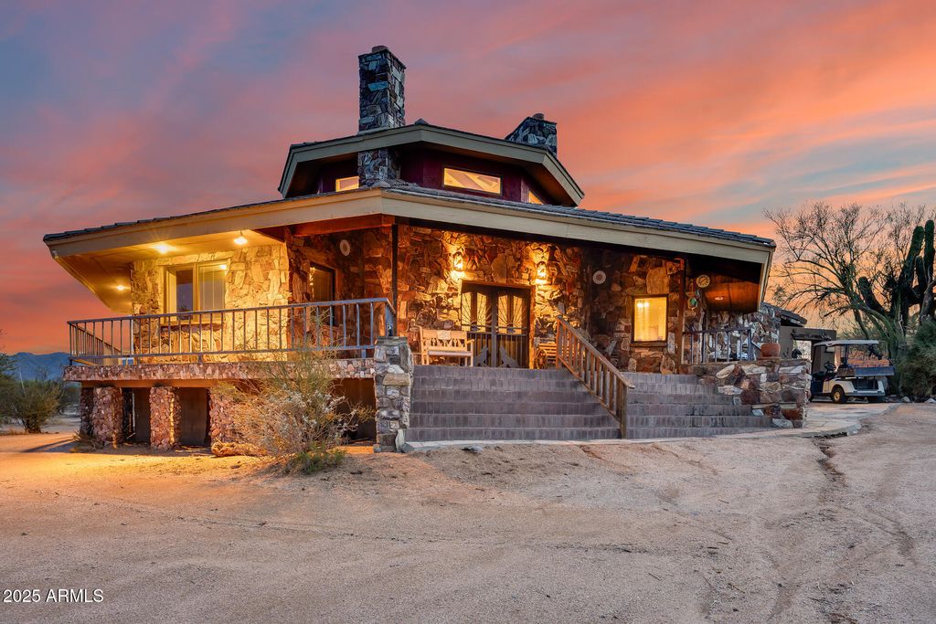 Photo of 13015 E Oberlin Way, Scottsdale, AZ 85262 (MLS # 6917582)