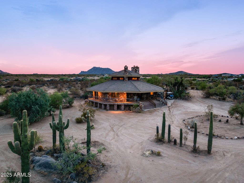 Photo of 13015 E Oberlin Way, Scottsdale, AZ 85262 (MLS # 6917582)