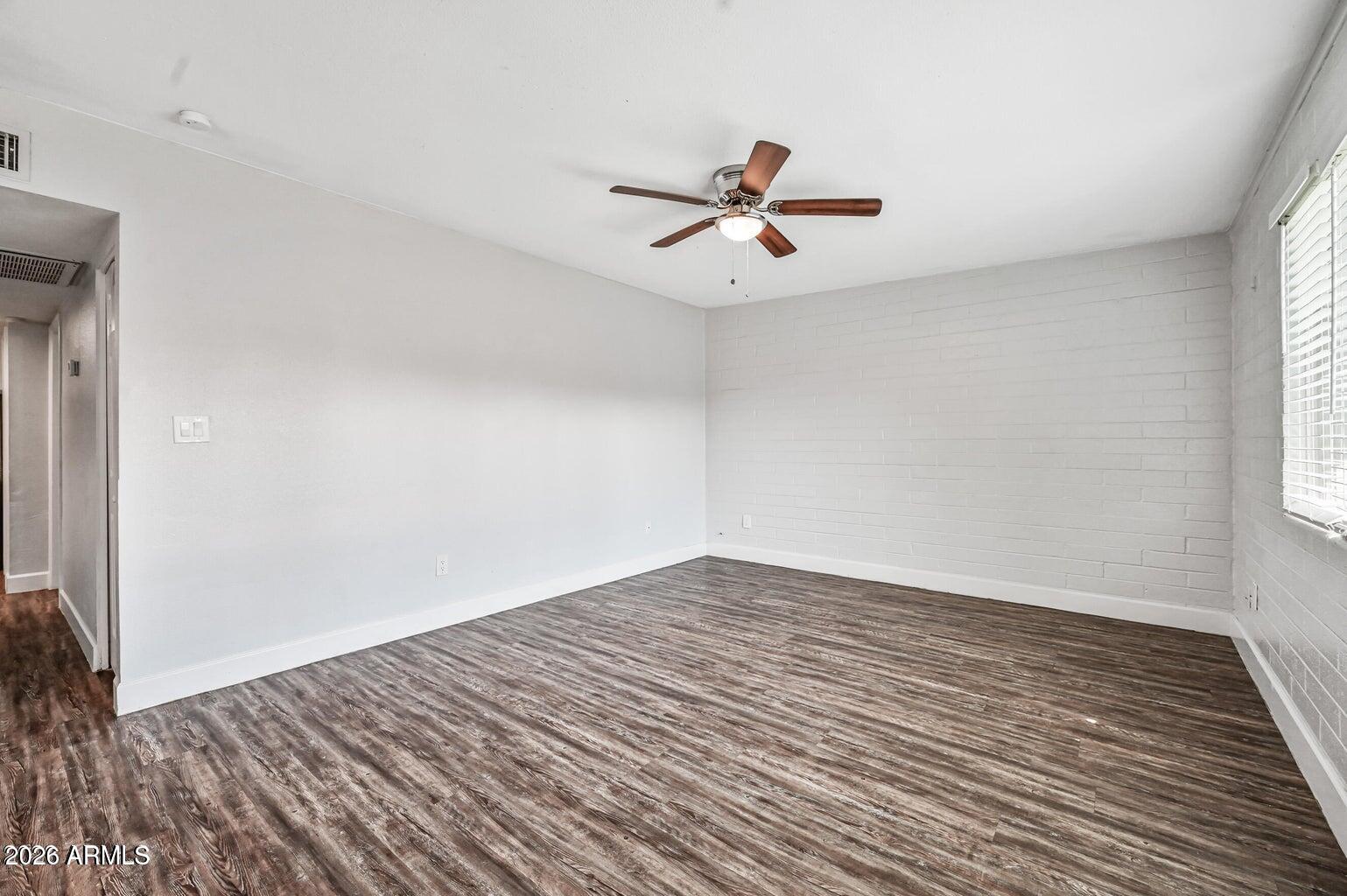 1518 W Colter Street Apt 5