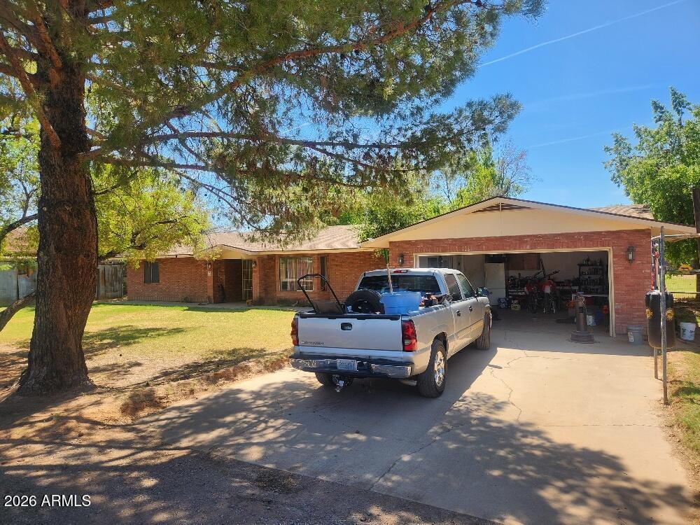 Photo of 853 W Stanford Avenue, Gilbert, AZ 85233 (MLS # 7082017)