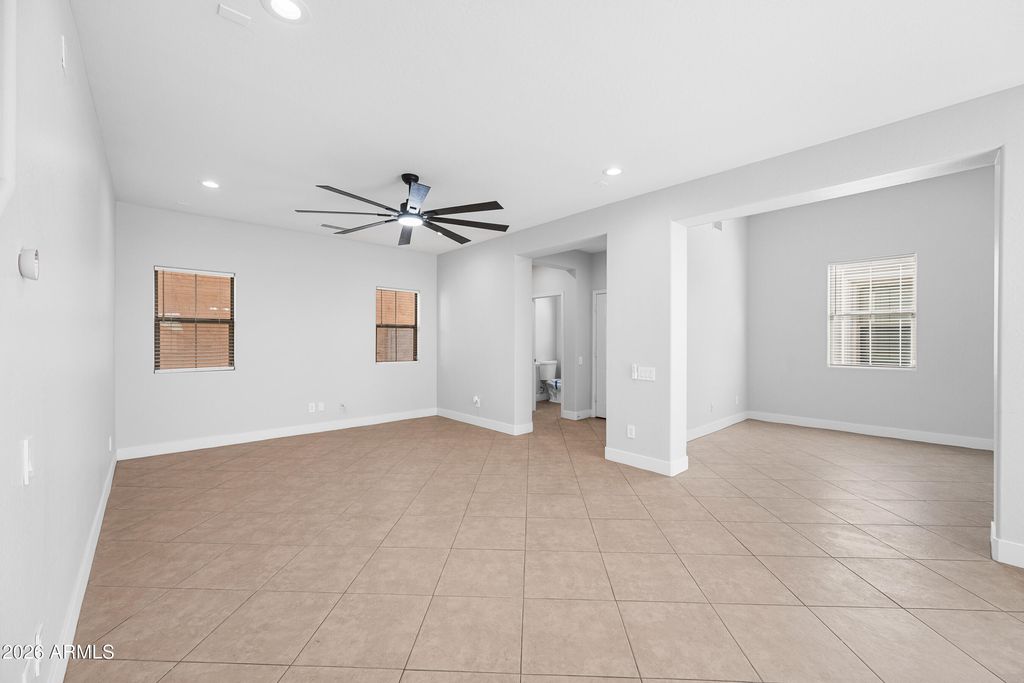 Photo of 1948 W Davis Road, Phoenix, AZ 85023 (MLS # 7031211)