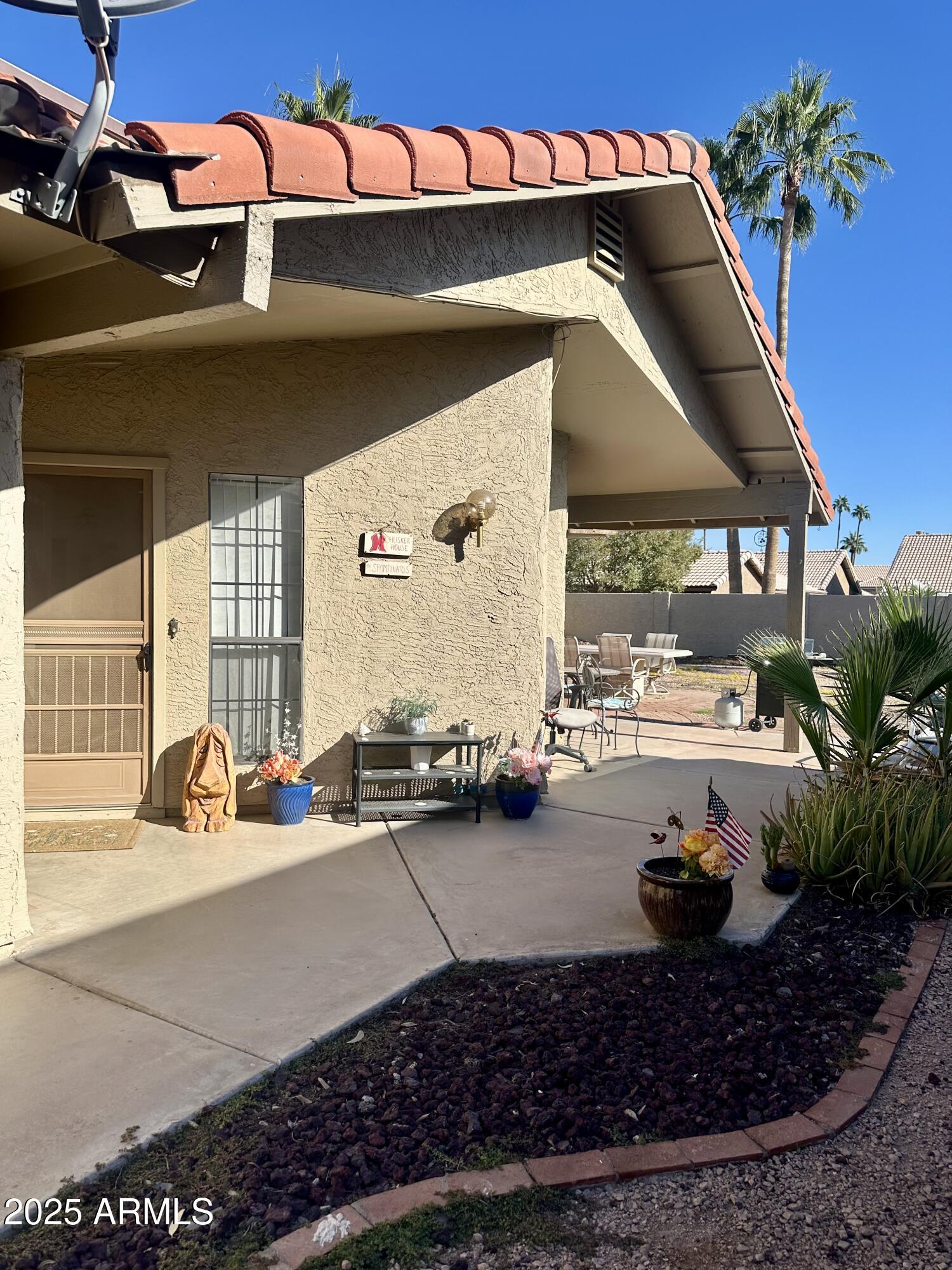 4212 E SANDIA Street