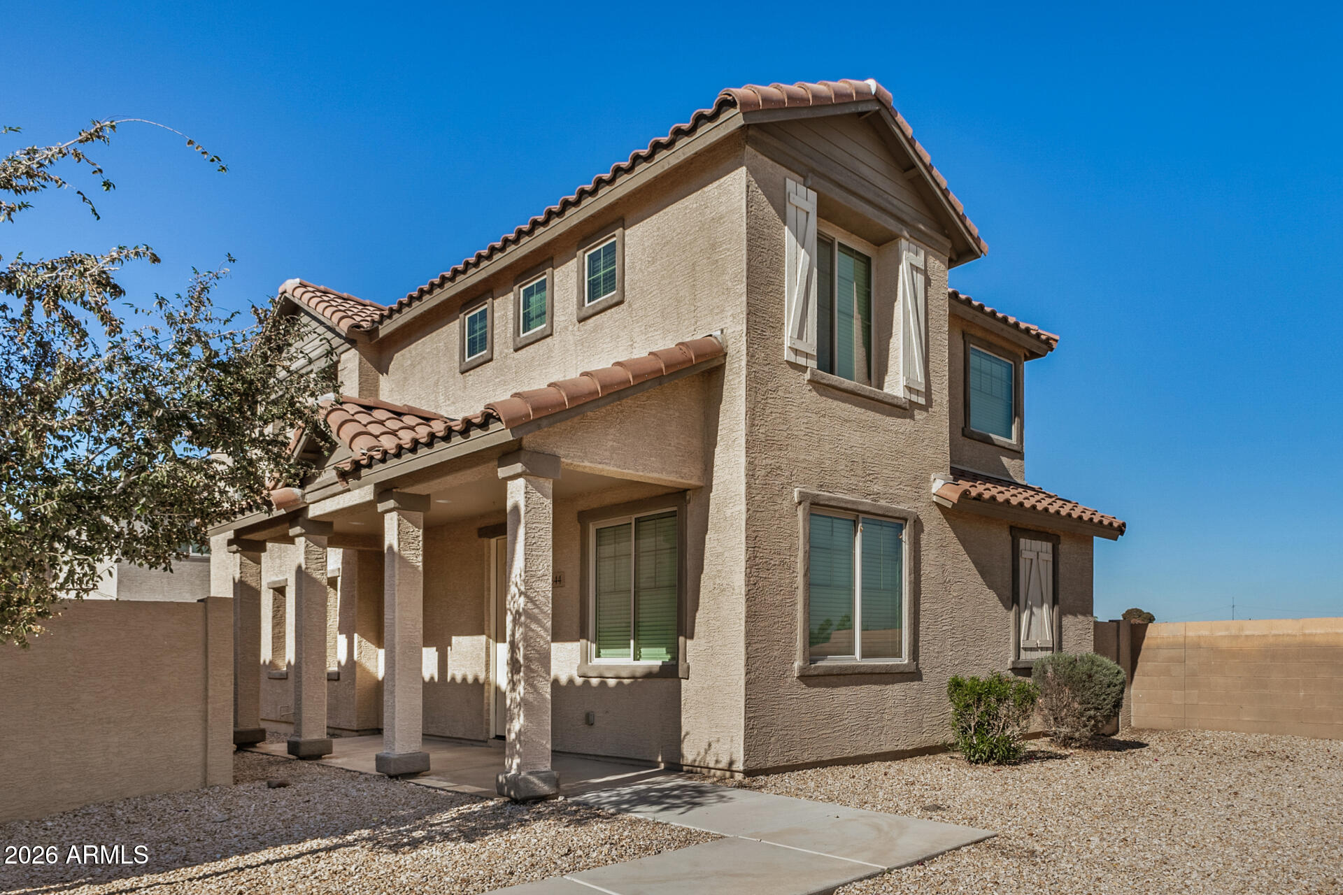 844 E AGUA FRIA Lane