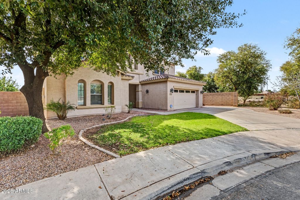 Photo of 4067 E County Down Drive, Chandler, AZ 85249 (MLS # 6987259)