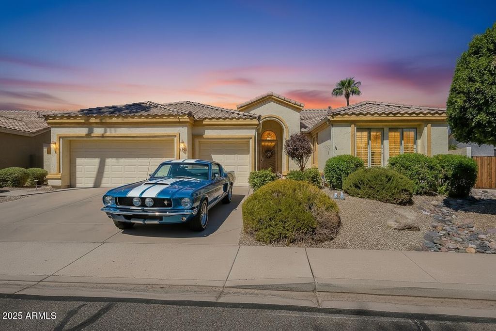 Photo of 1770 W Hawk Way, Chandler, AZ 85286 (MLS # 6924846)