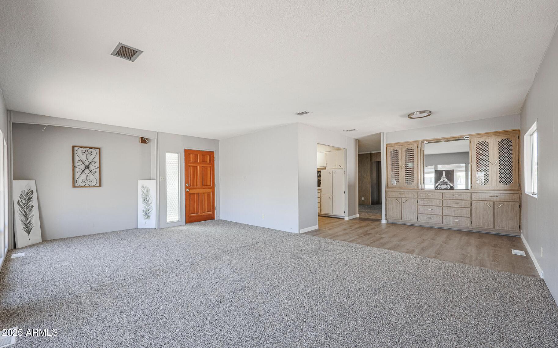 10701 N 99th Avenue 33