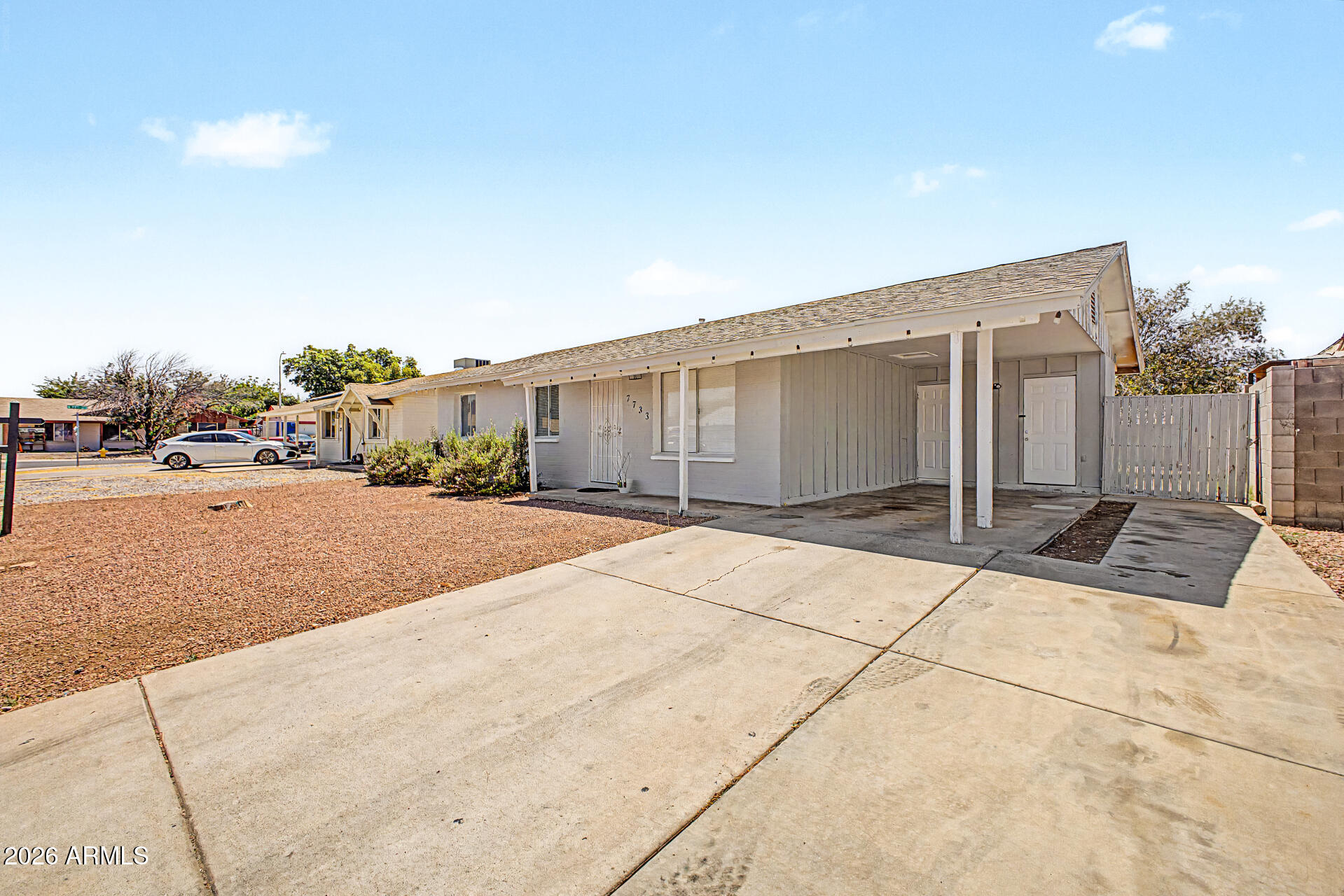 7733 W ORANGE Drive