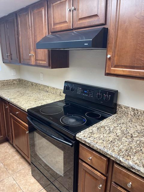 4562 W Maryland Avenue