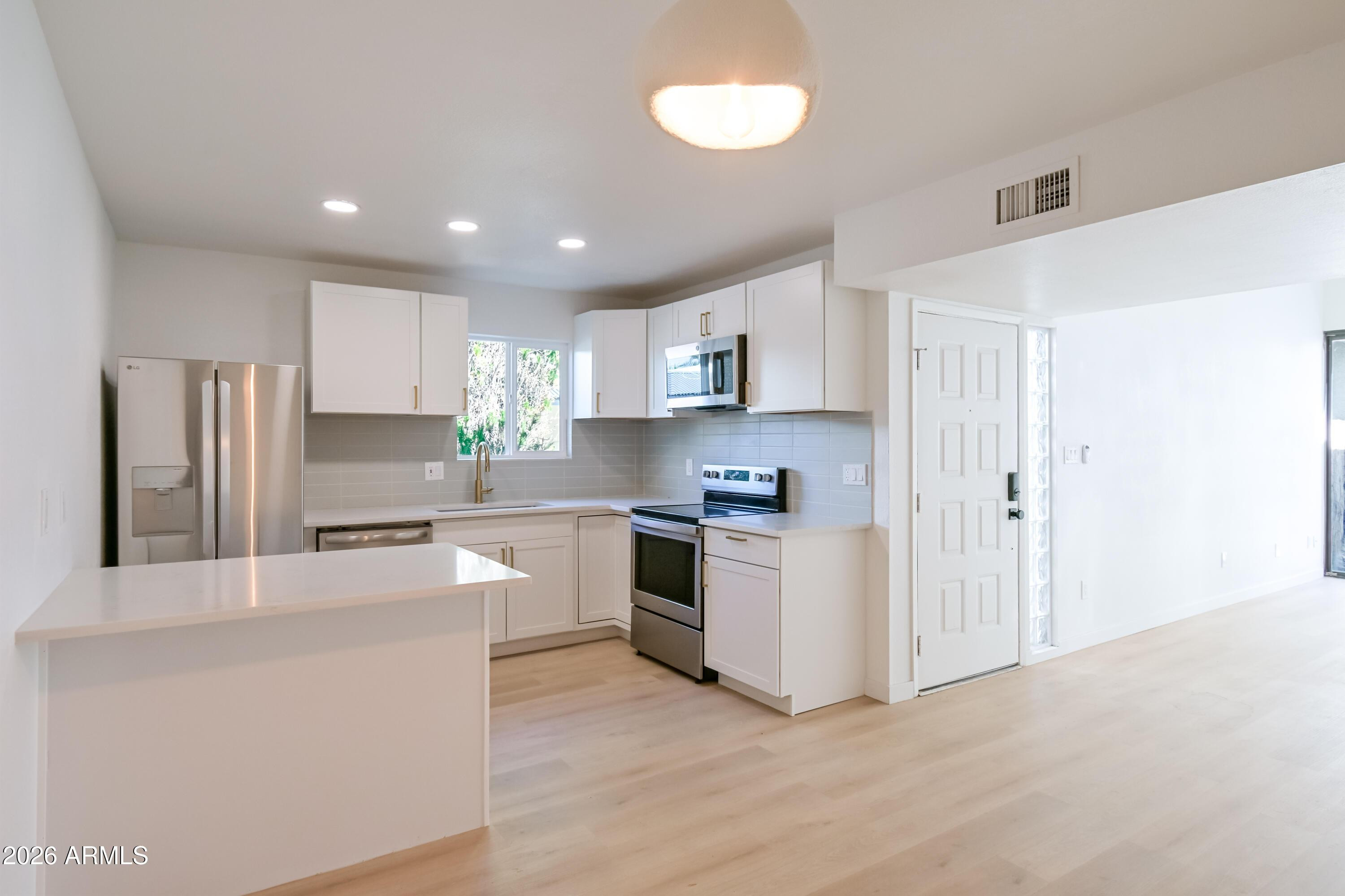 16041 N 31st Street Unit 12