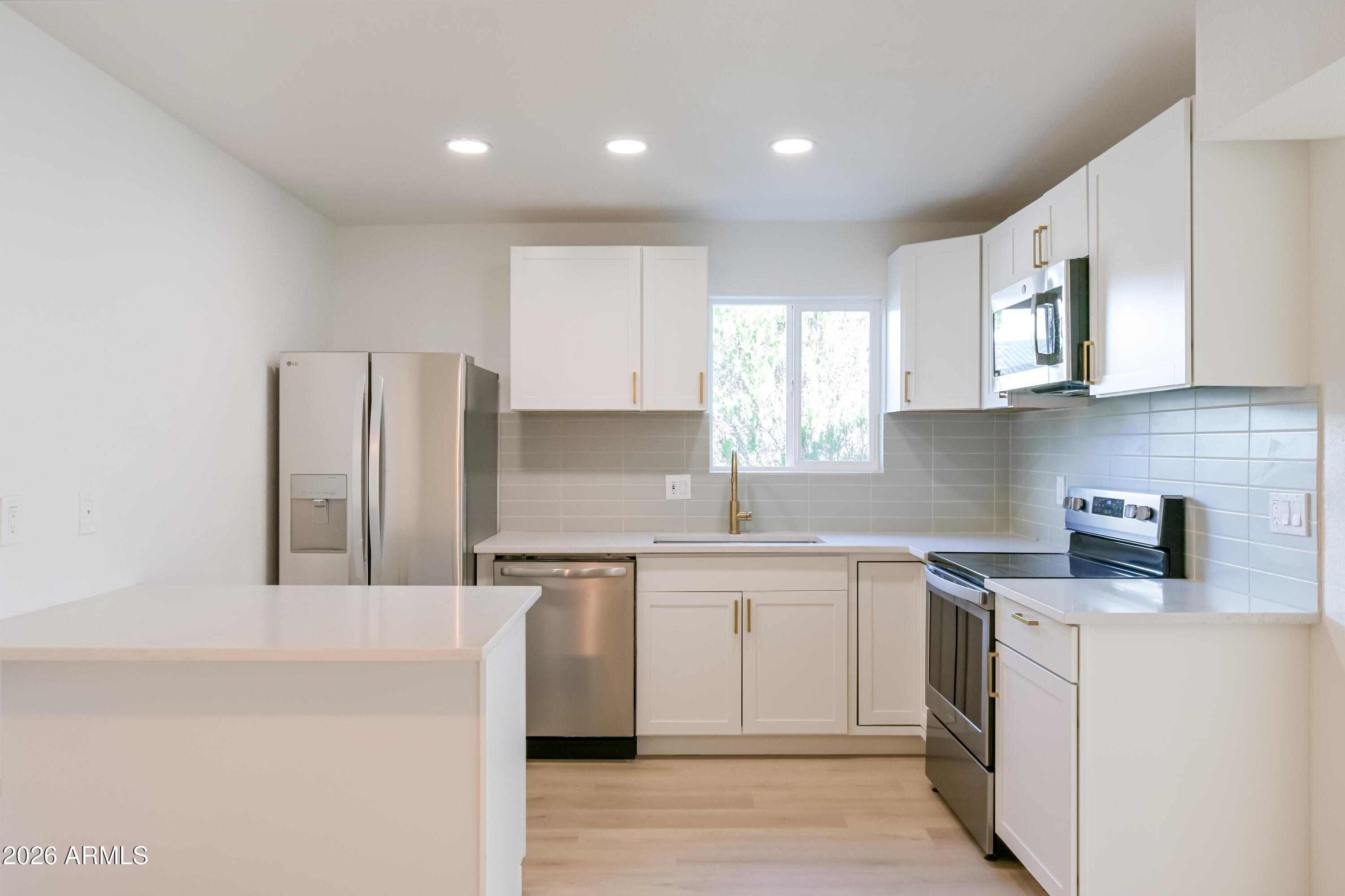 16041 N 31st Street Unit 12