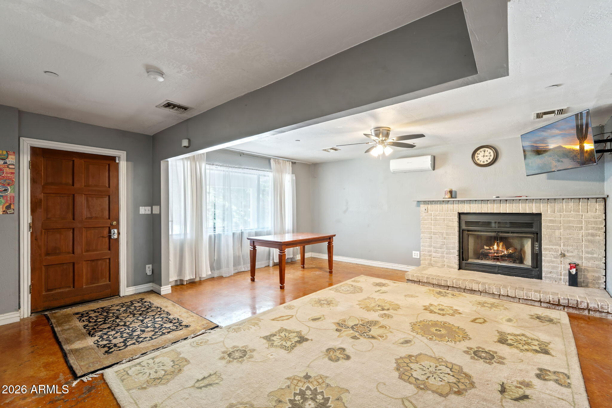 37 W PASADENA Avenue