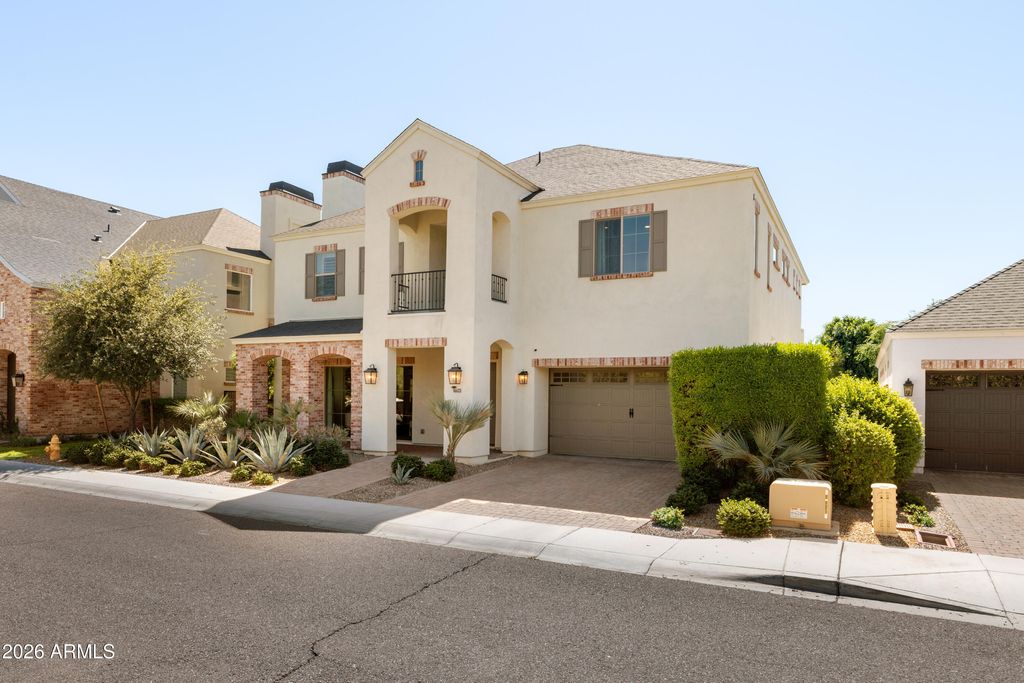 Photo of 625 W Echo Lane, Phoenix, AZ 85021 (MLS # 6999757)