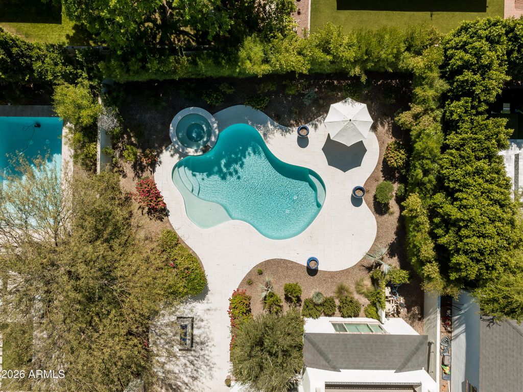 Photo of 625 W Echo Lane, Phoenix, AZ 85021 (MLS # 6999757)