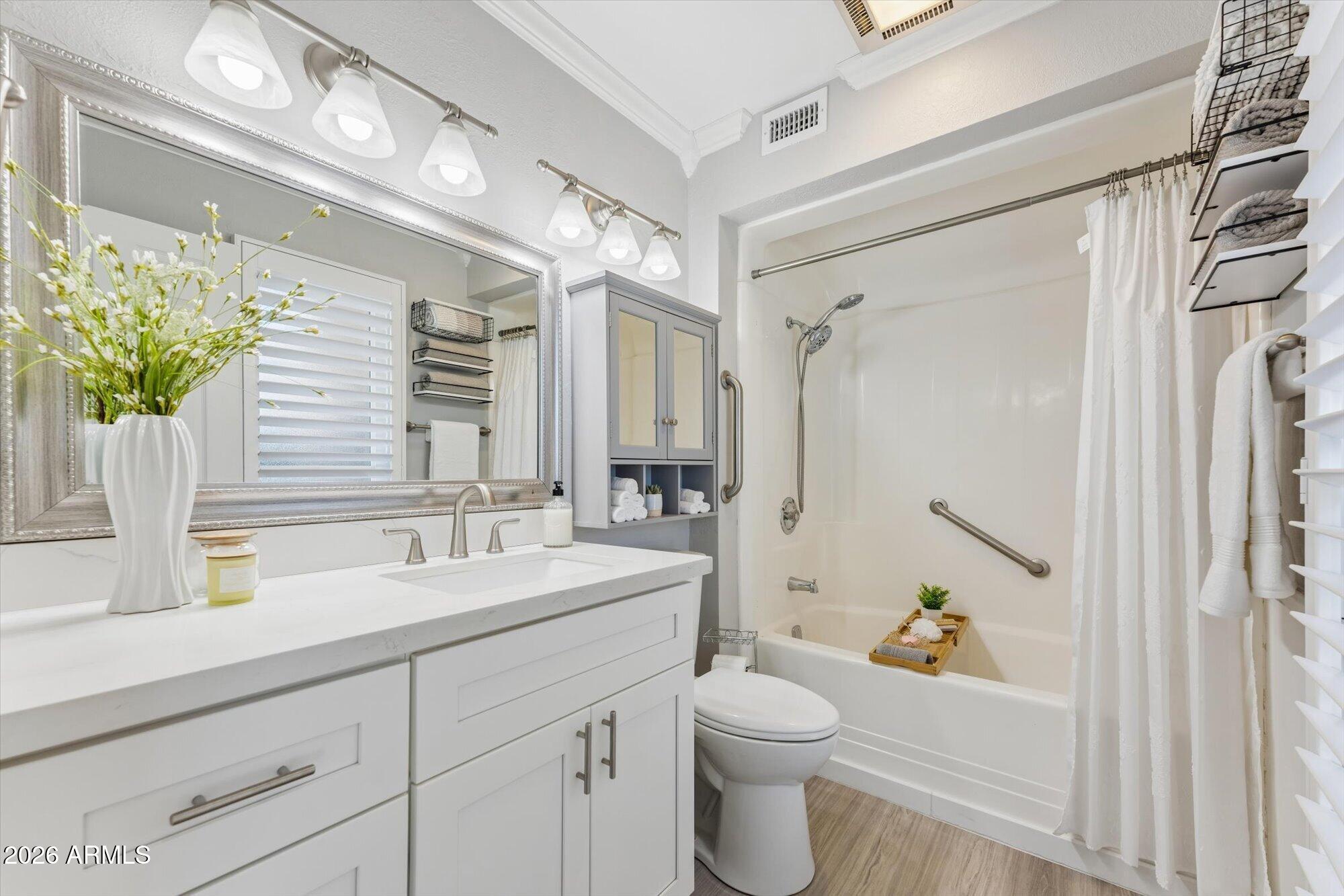 10826 W BROOKSIDE Drive