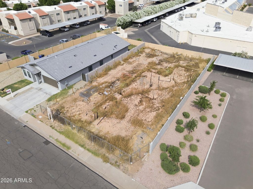 Photo of 425 N Matlock Street #B, Mesa, AZ 85203 (MLS # 7015619)
