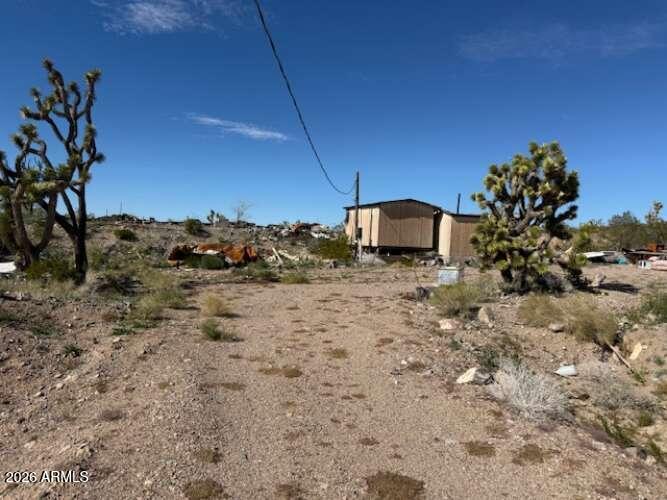 8277 W ESCONDIDO Avenue -