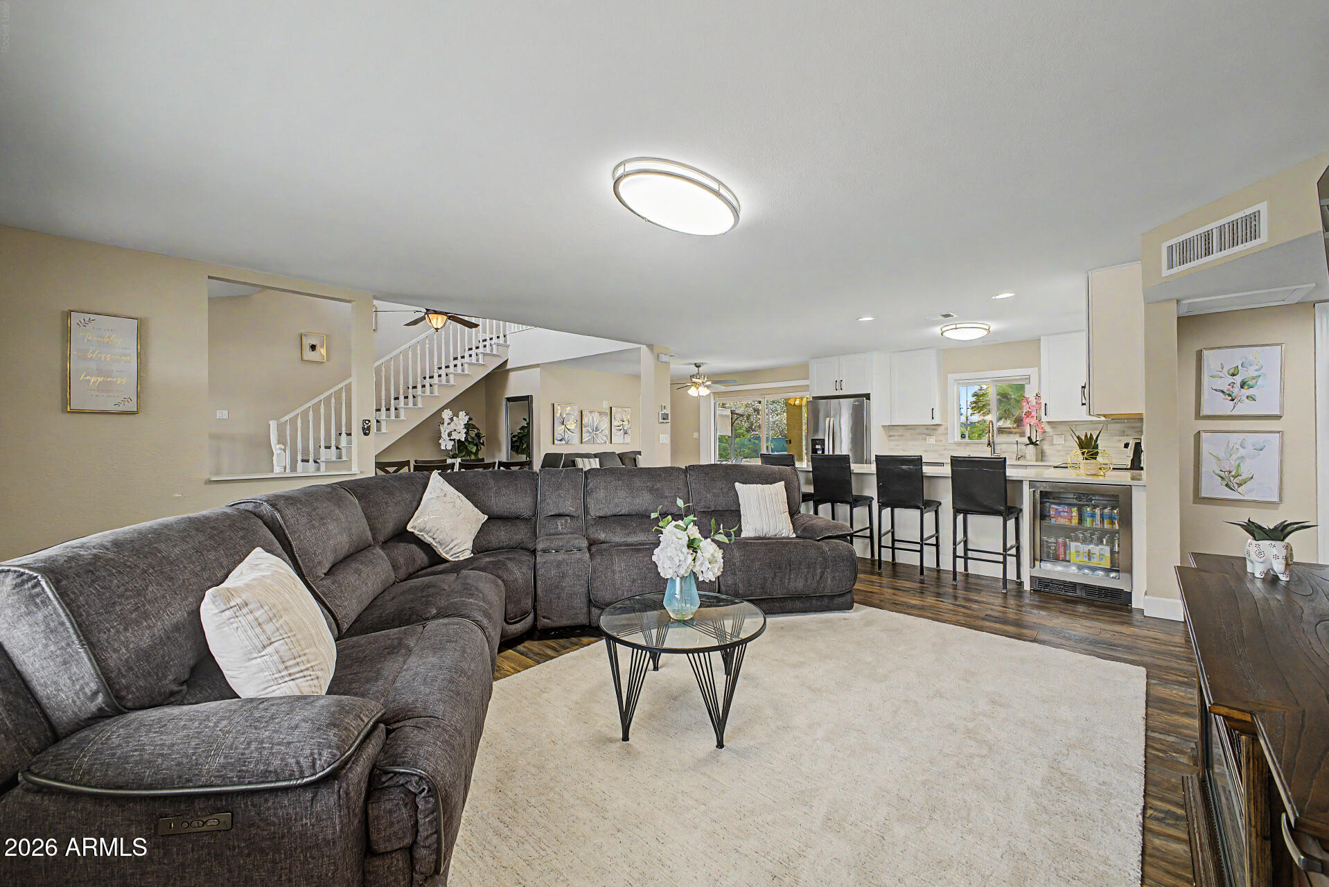 2837 W UNION HILLS Drive