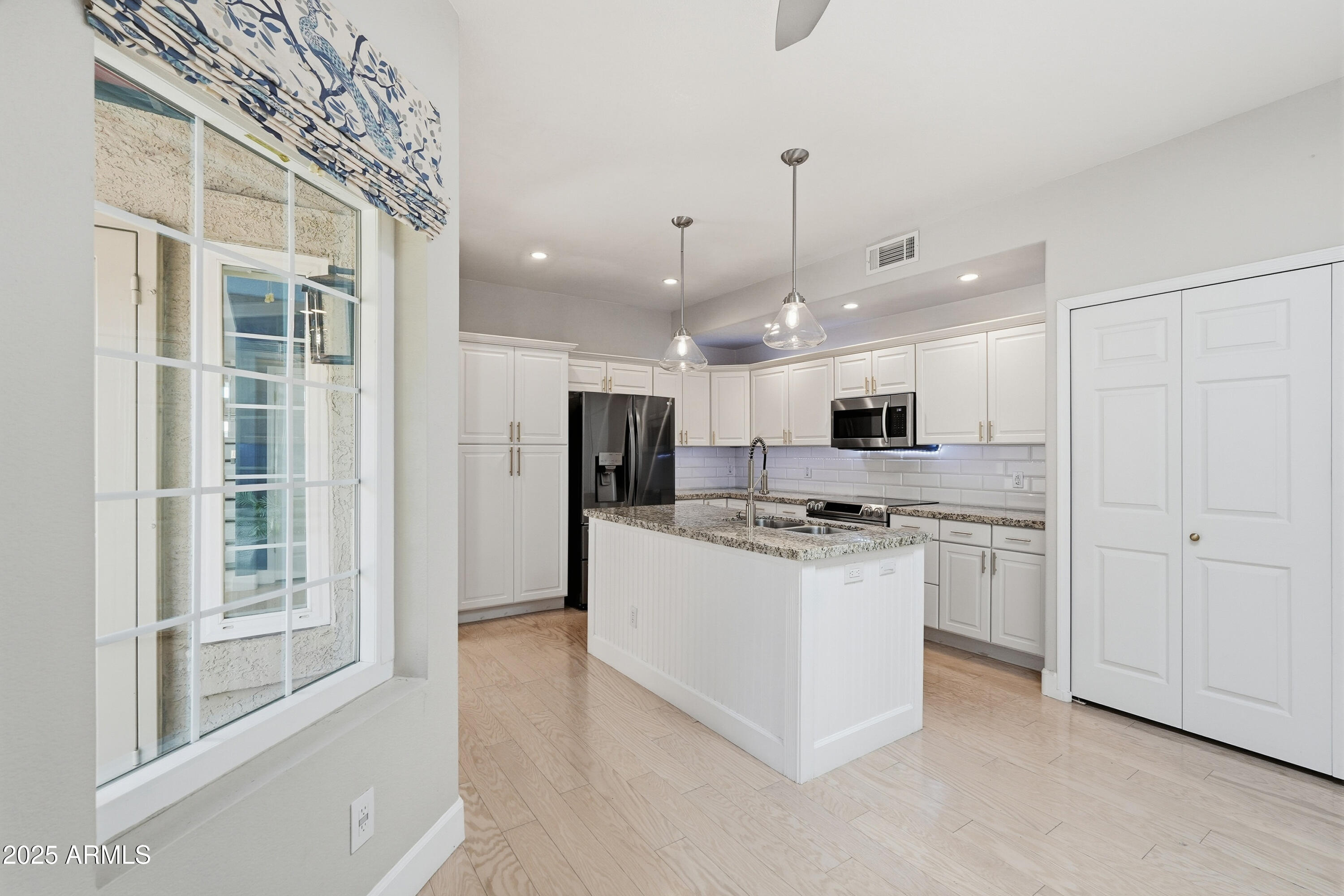 9034 W PORT ROYALE Lane