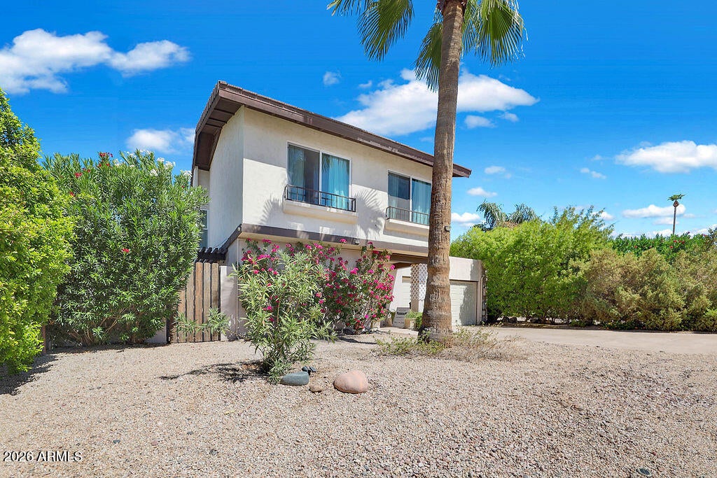 7702 E PALM Lane