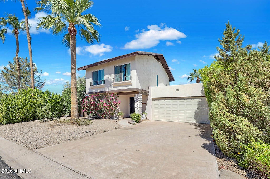 7702 E PALM Lane