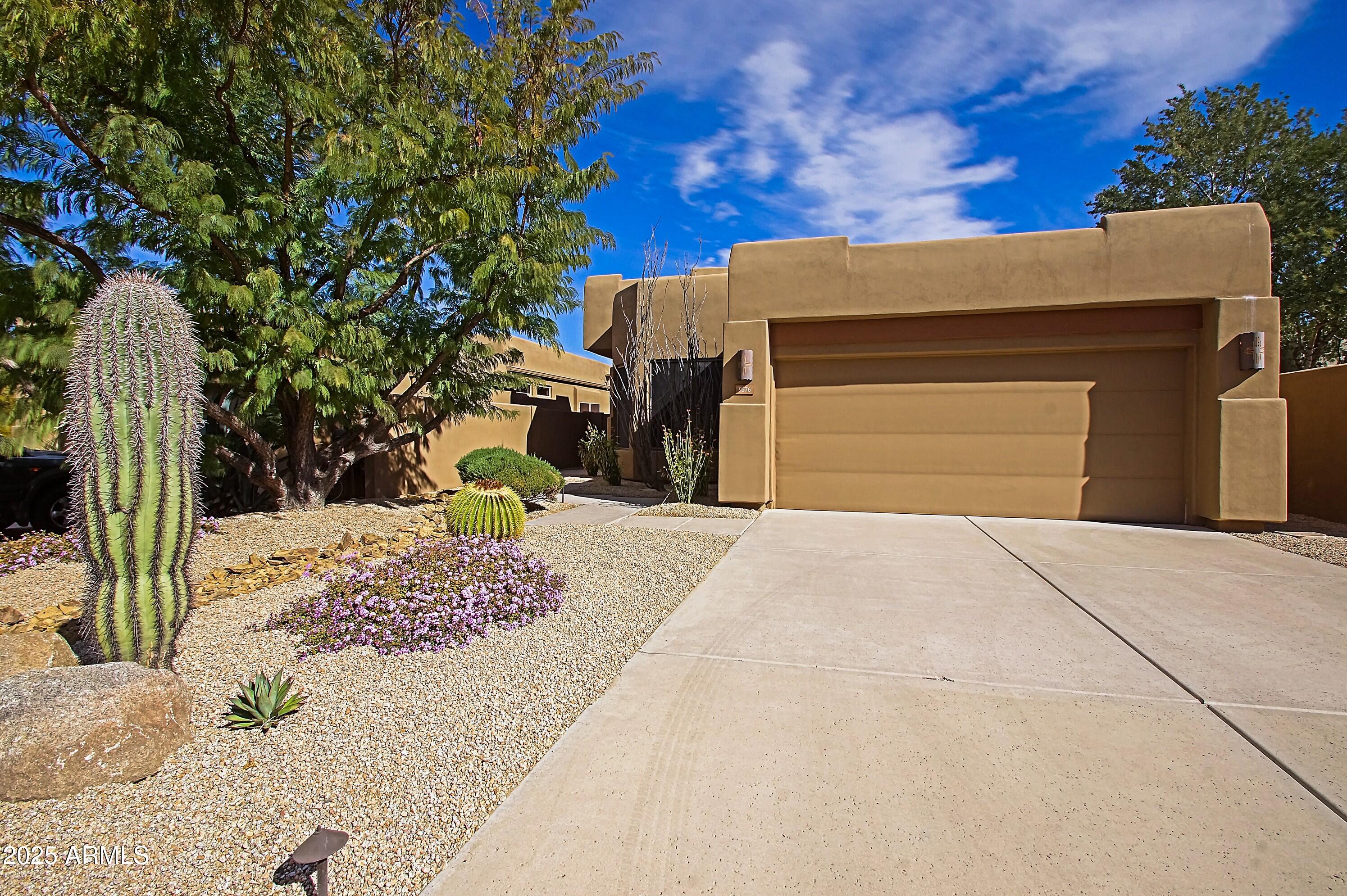 9576 E KIISA Drive