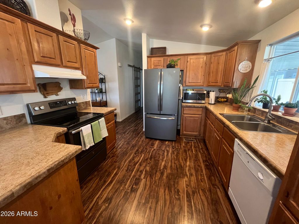 Photo of 6960 W Peoria Avenue #67, Peoria, AZ 85345 (MLS # 6966170)