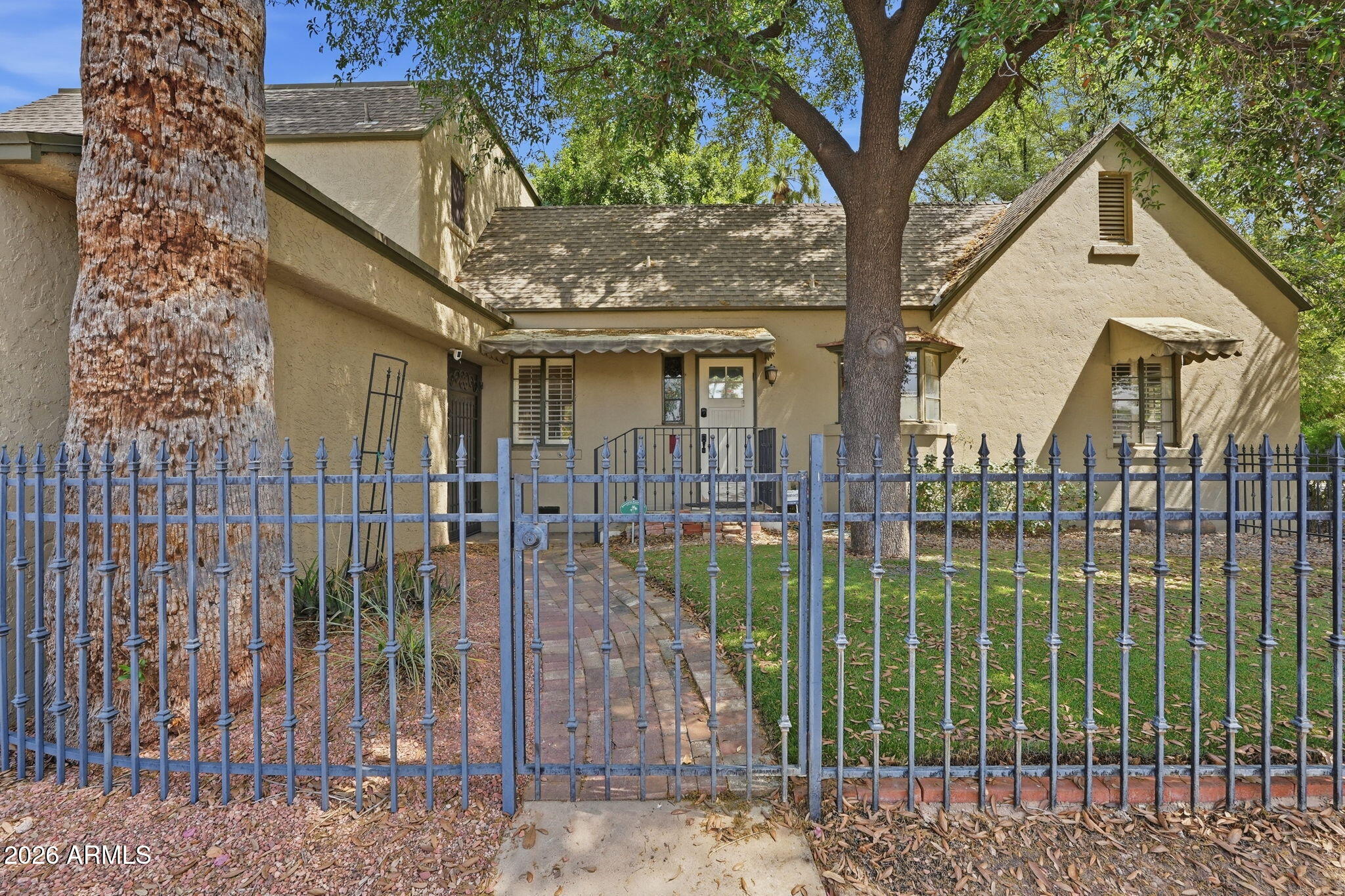 1238 W Coronado Road