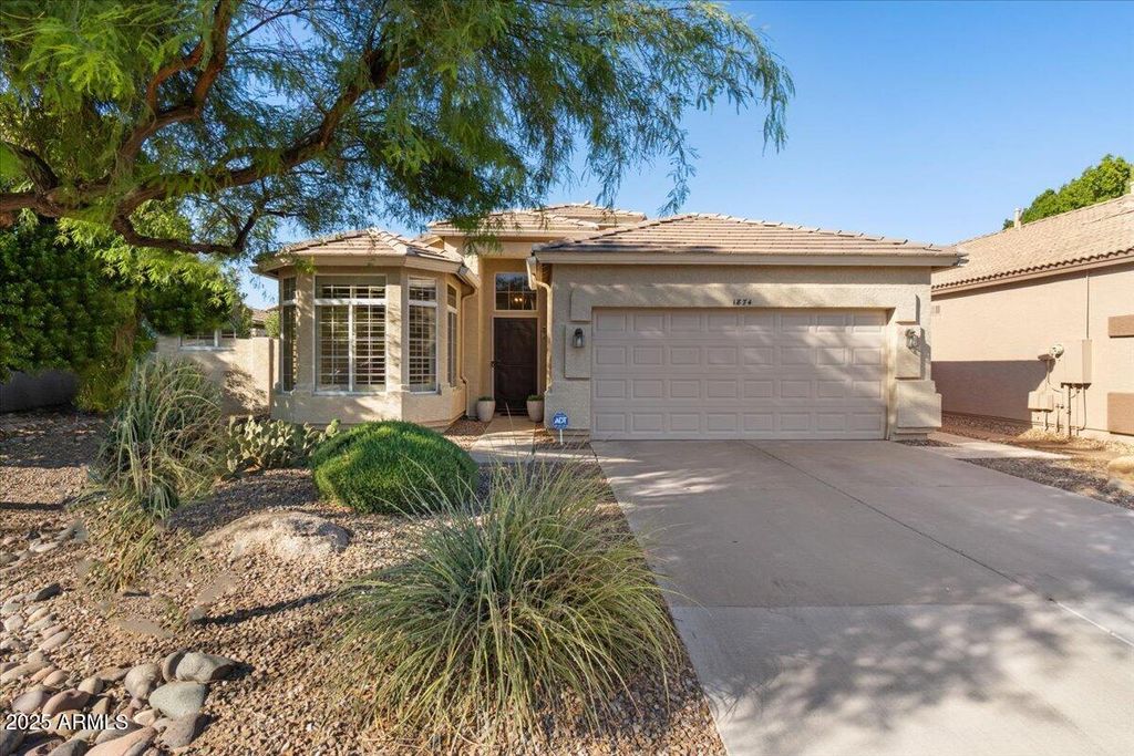 Photo of 1874 W Musket Way, Chandler, AZ 85286 (MLS # 6924572)