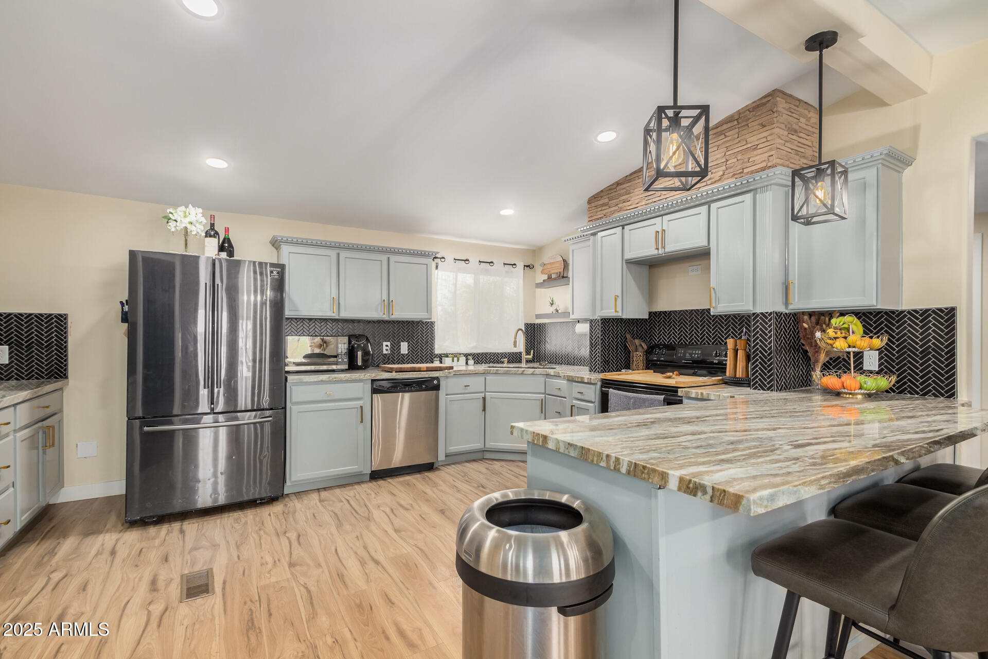 22183 N 178TH Avenue