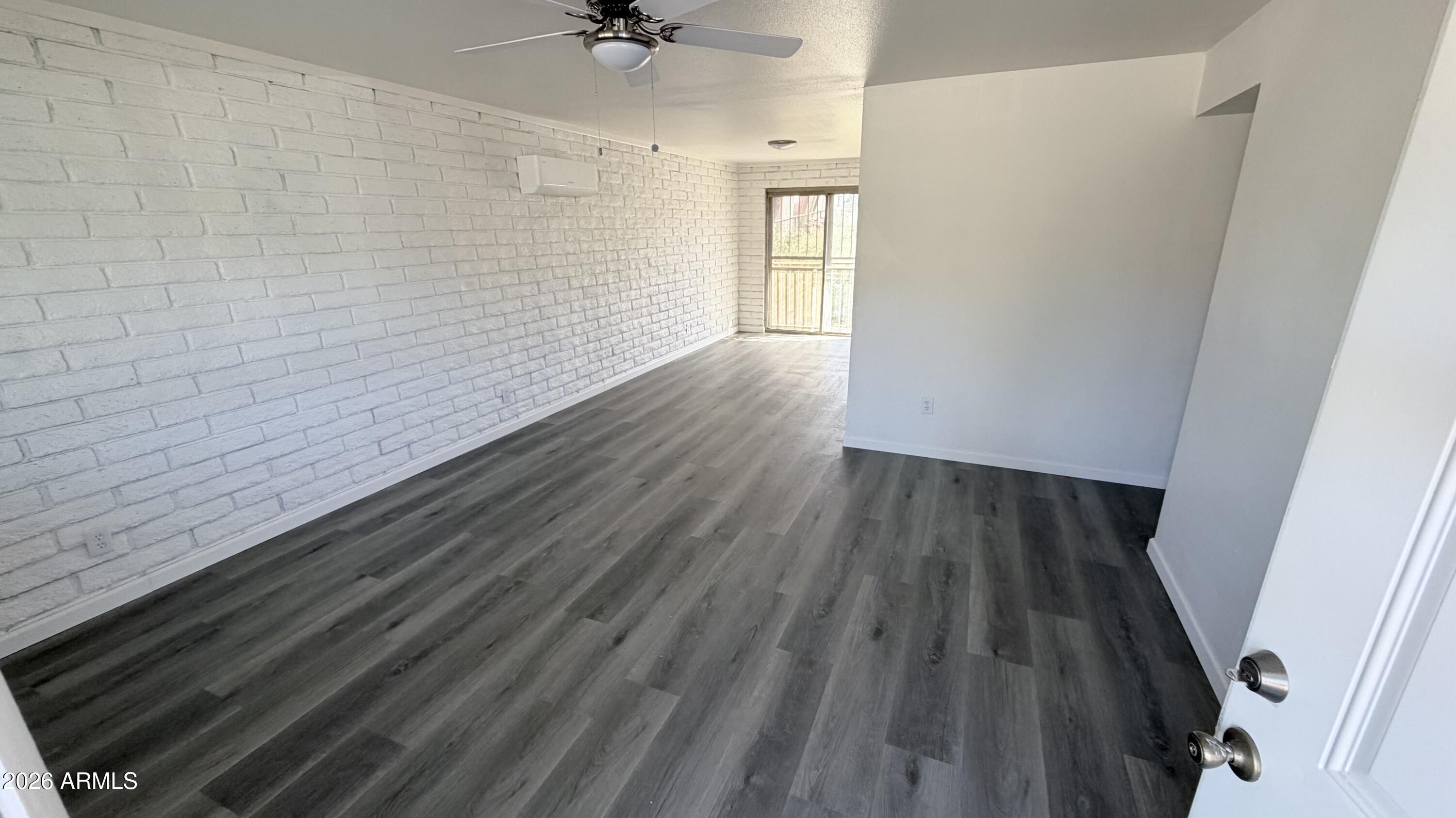 419 W FOURTH Street