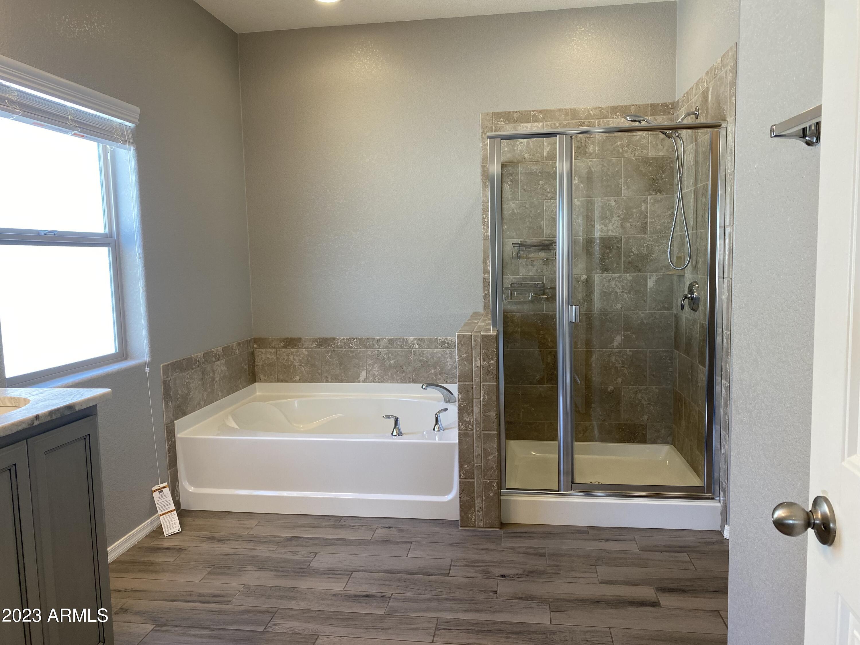 RETREAT PHASE 1 - Residential Lease