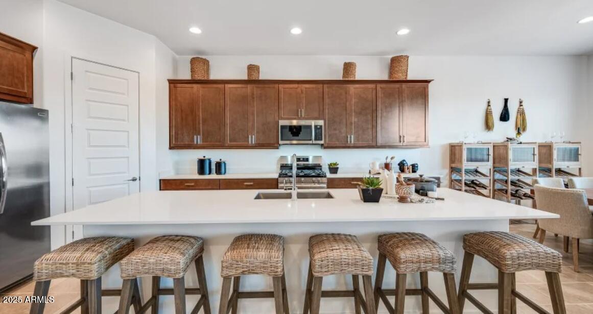 15000 W DESERT HOLLOW Drive