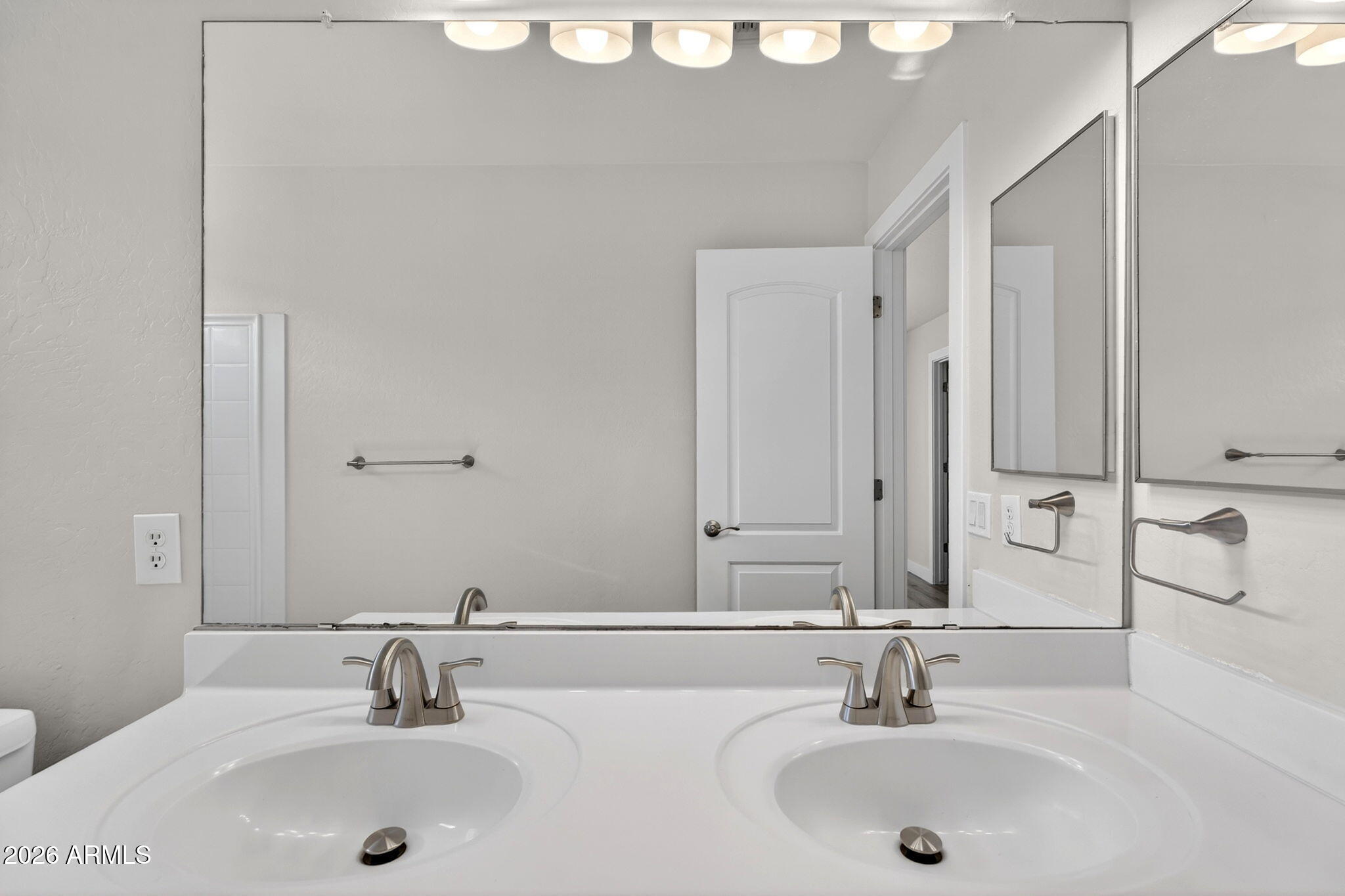 SENITA UNIT 1 - Residential