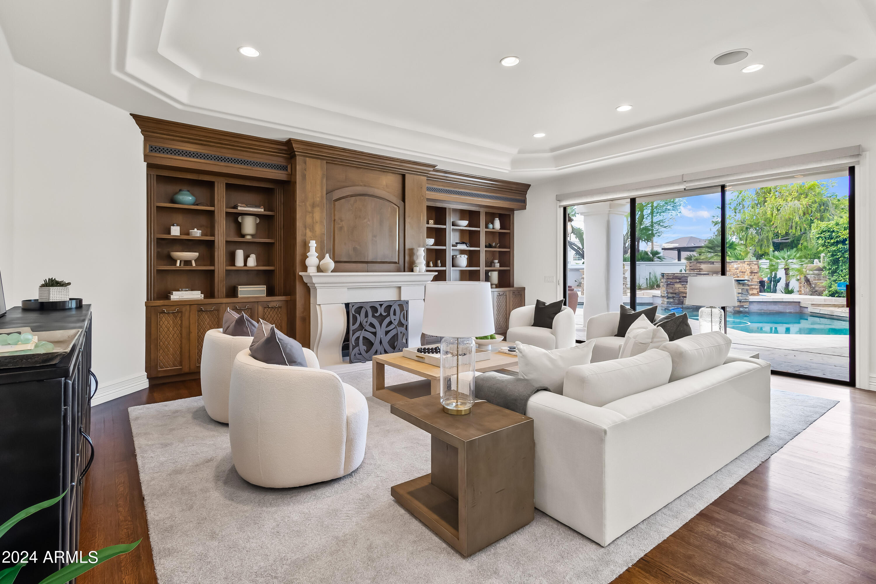 MERRILL CANTATIERRA LOT 1-49 PUT STS IND BEND WASH - Residential