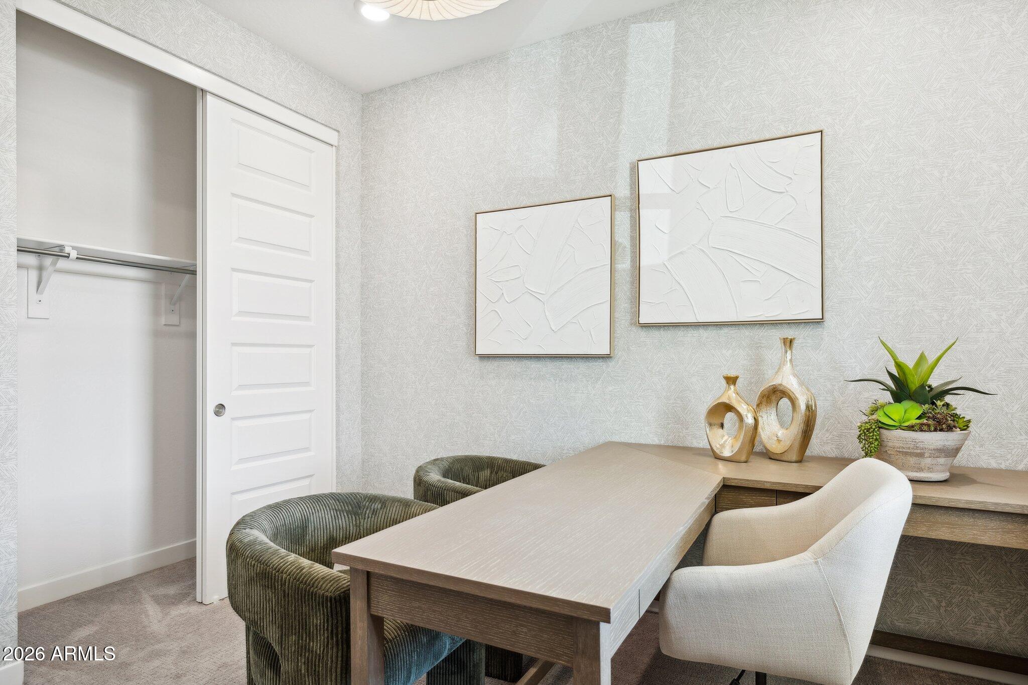 2579 E VILLA LINDA Drive