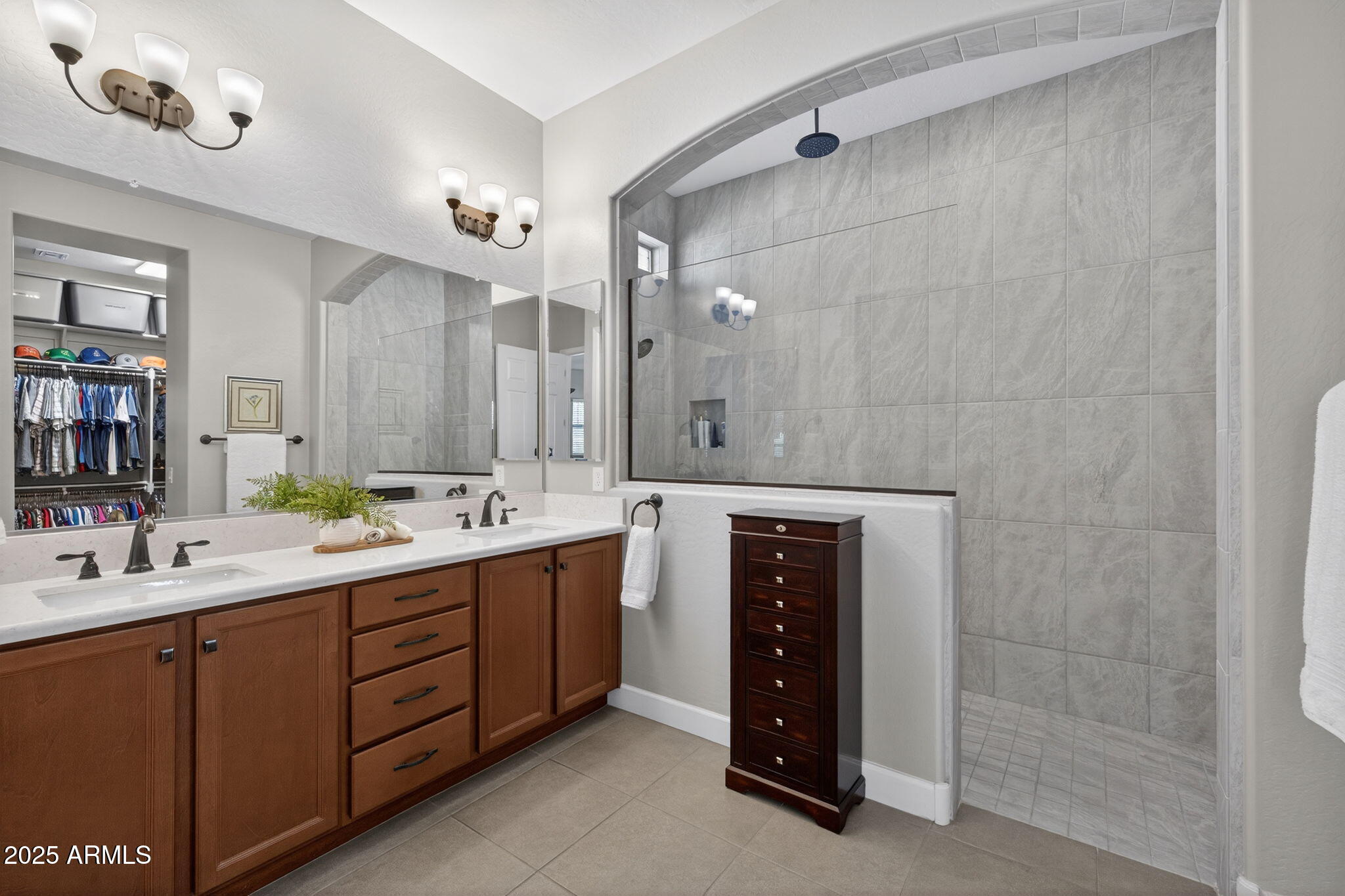 9914 E TORINO Avenue