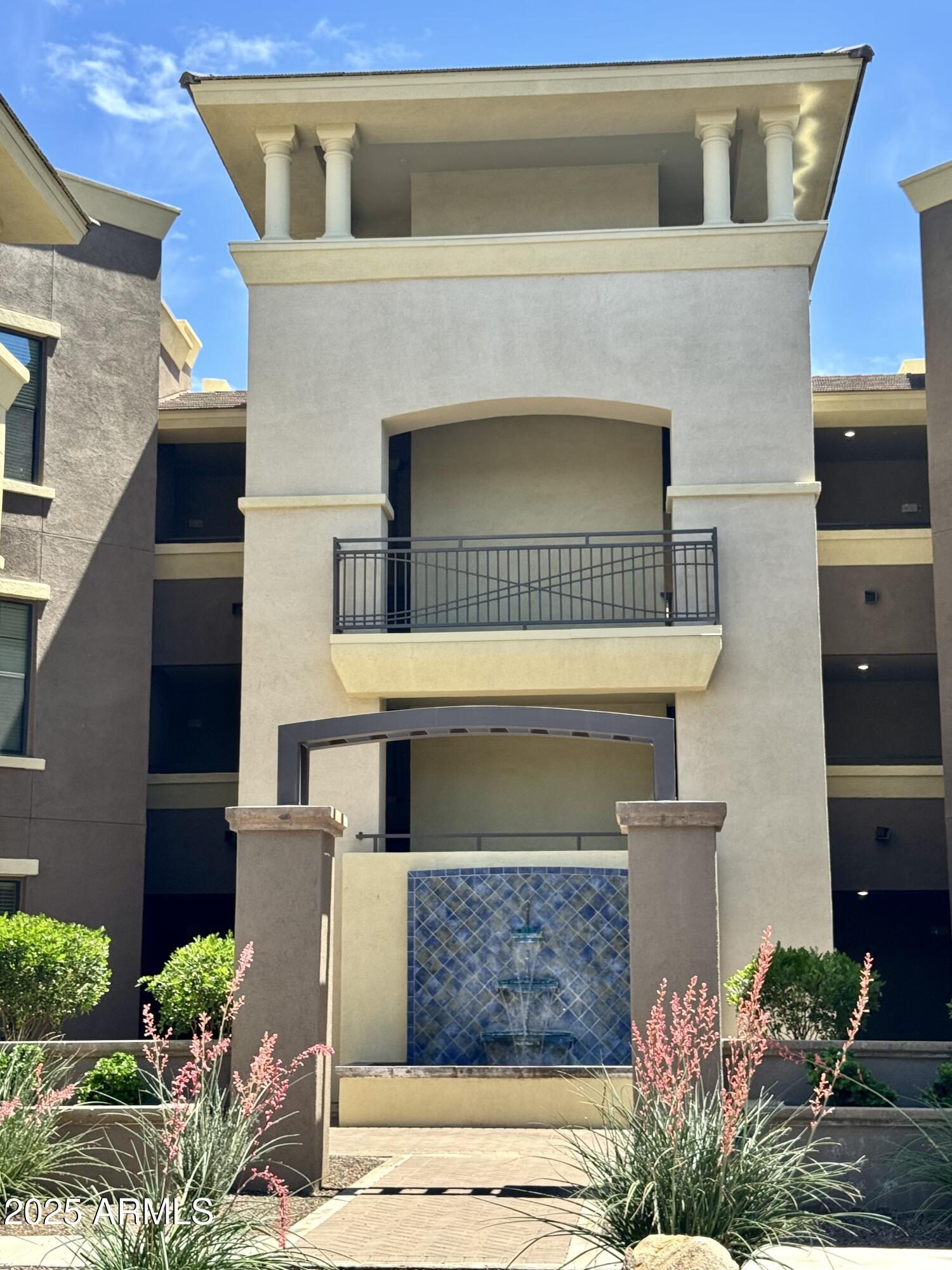 7601 E INDIAN BEND Road 1049