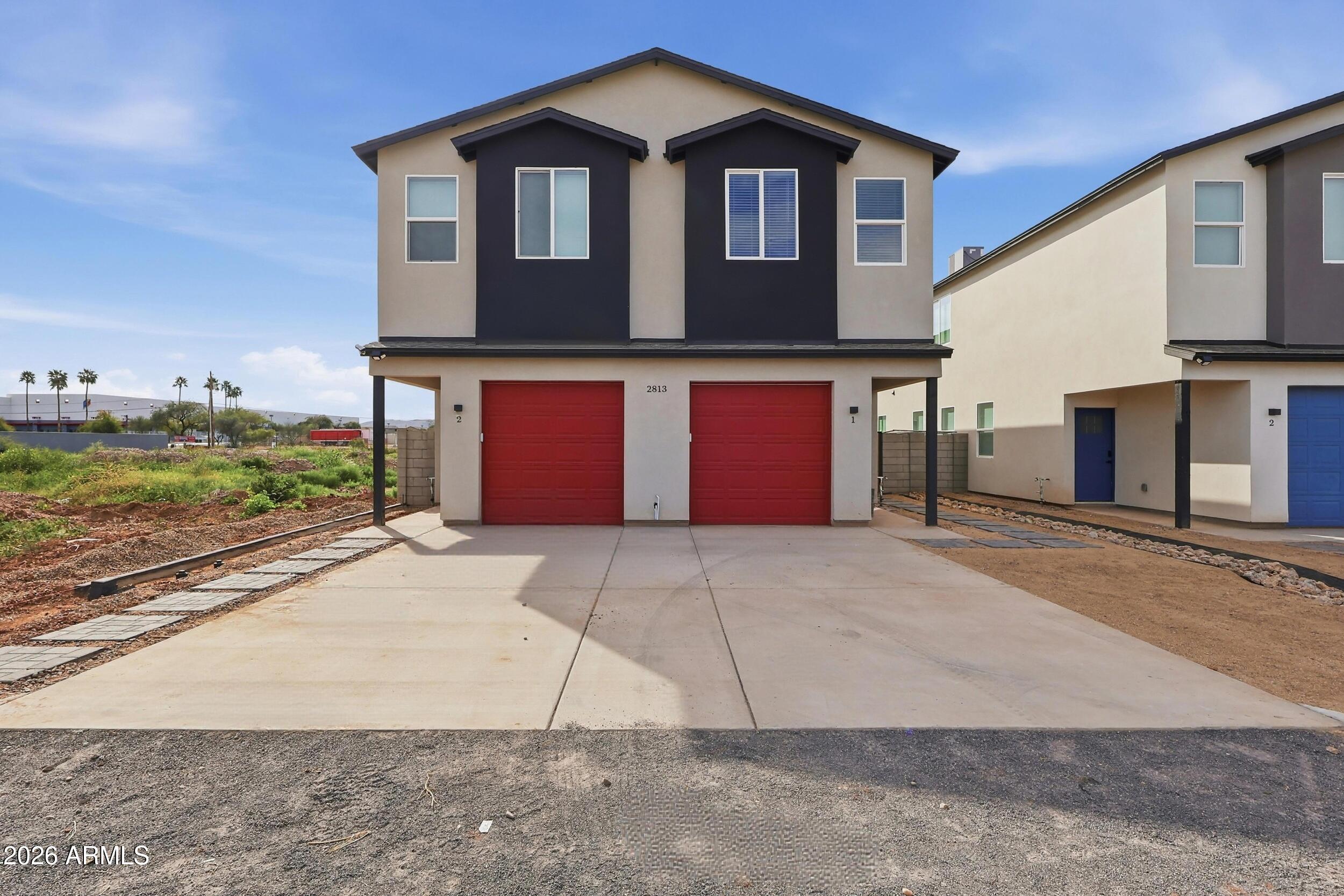 2813 E Trumbull Road 1