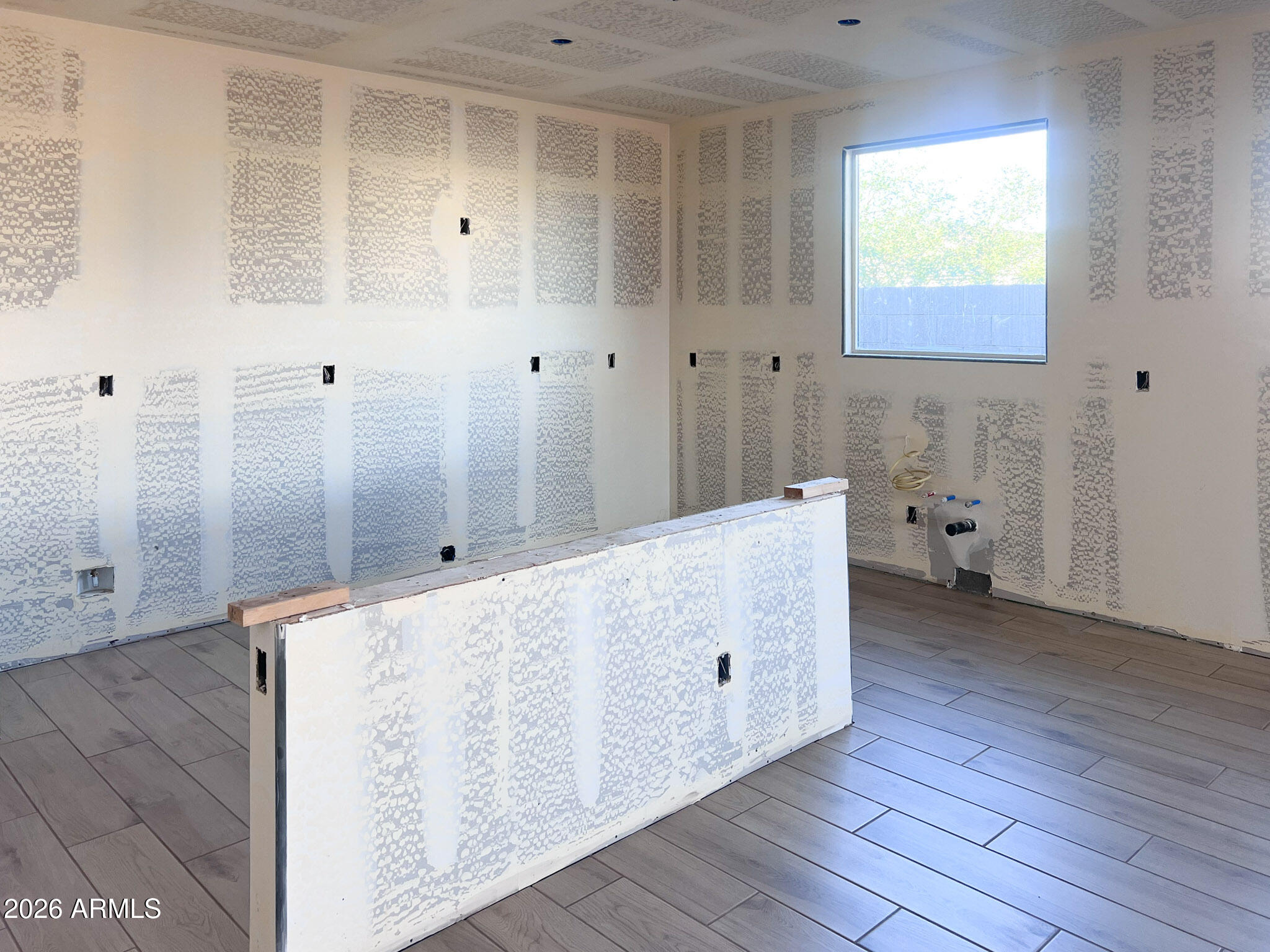 9521 W TAMARISK Avenue