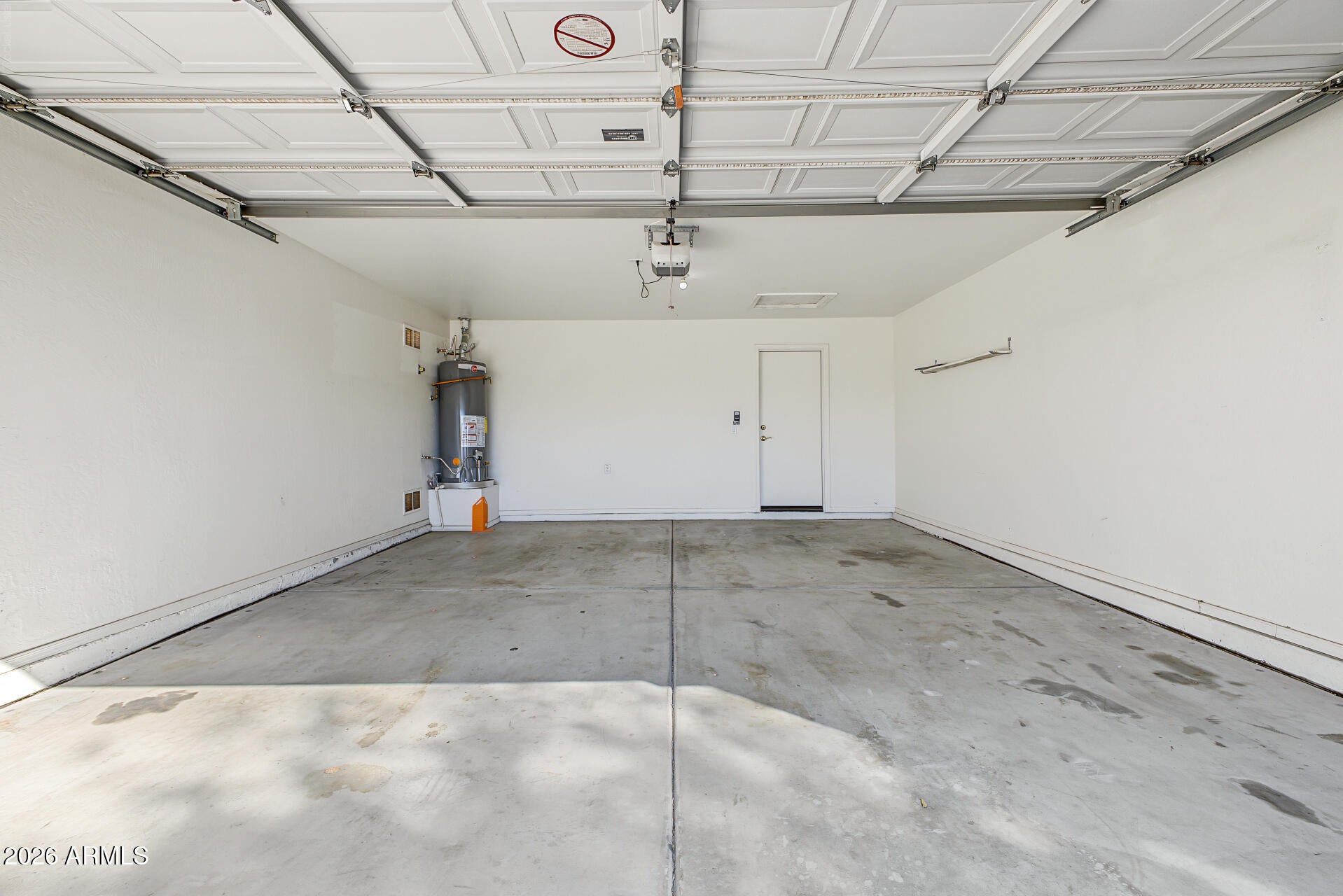 1086 W TODD Drive