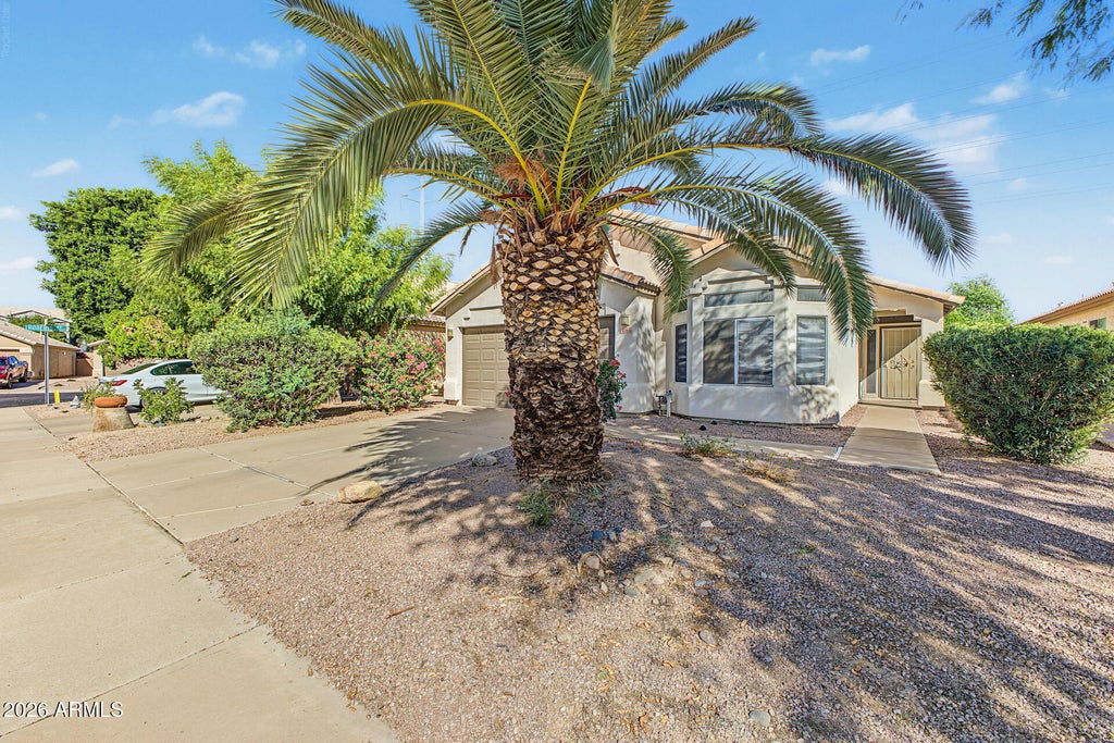 Photo of 1086 W Todd Drive, Tempe, AZ 85283 (MLS # 7089223)
