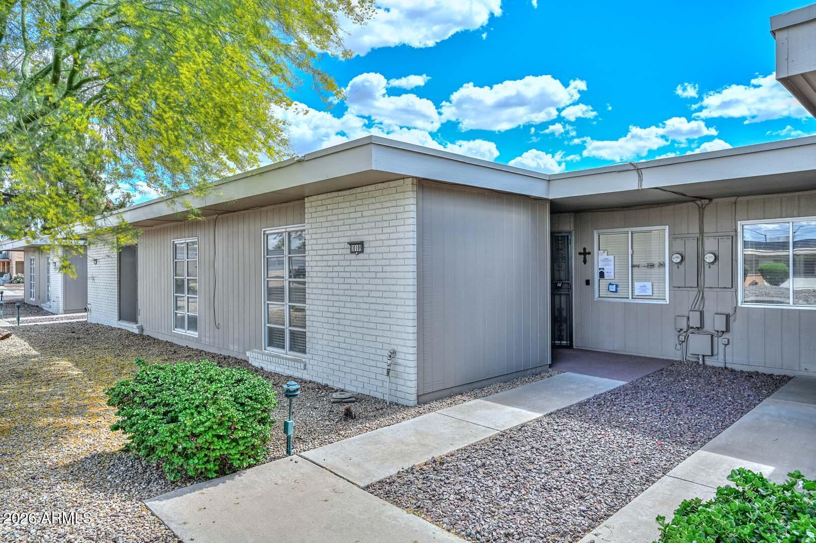 10109 W CAMPANA Drive