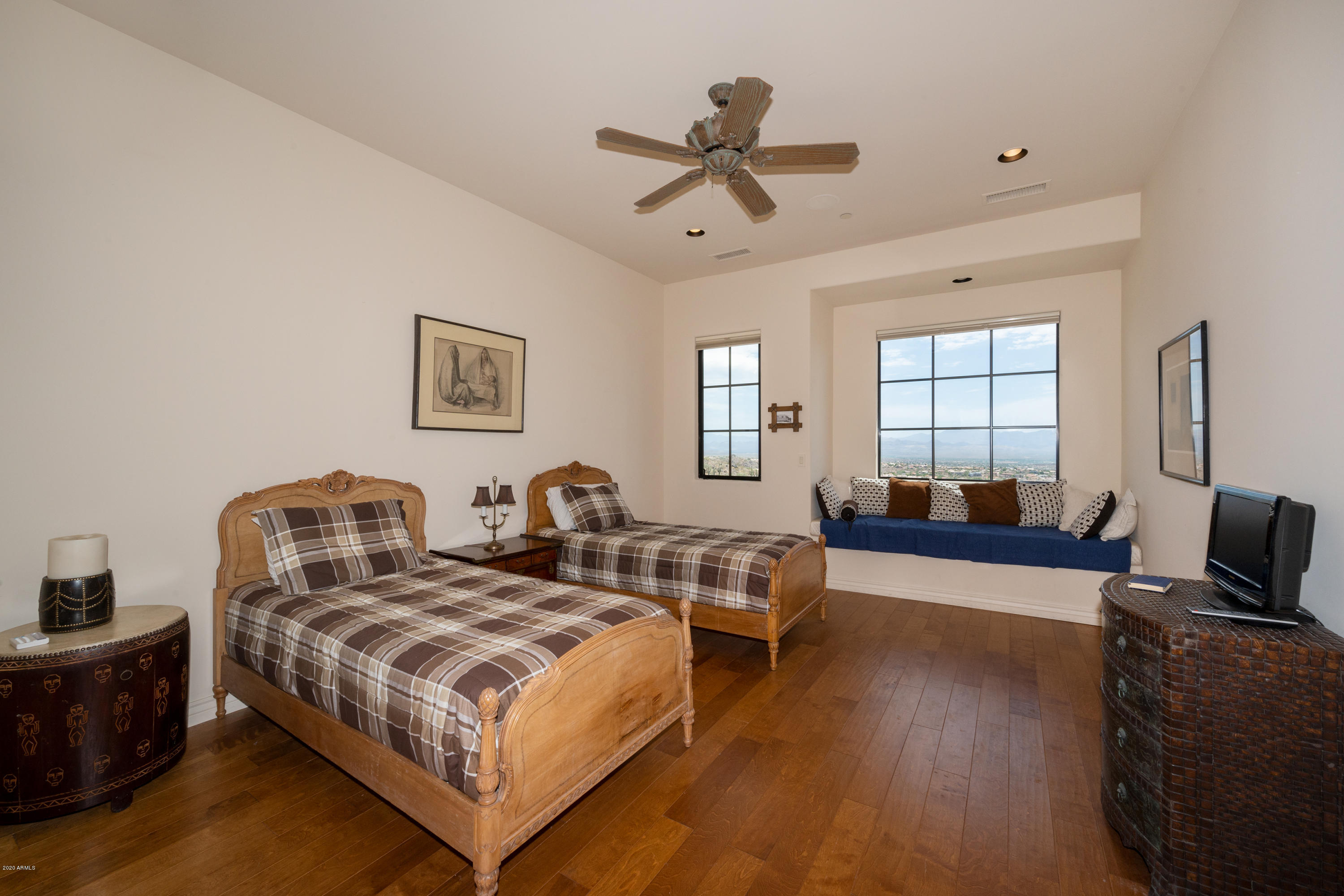 CRESTVIEW AT FOUNTAIN HILLS - Residential