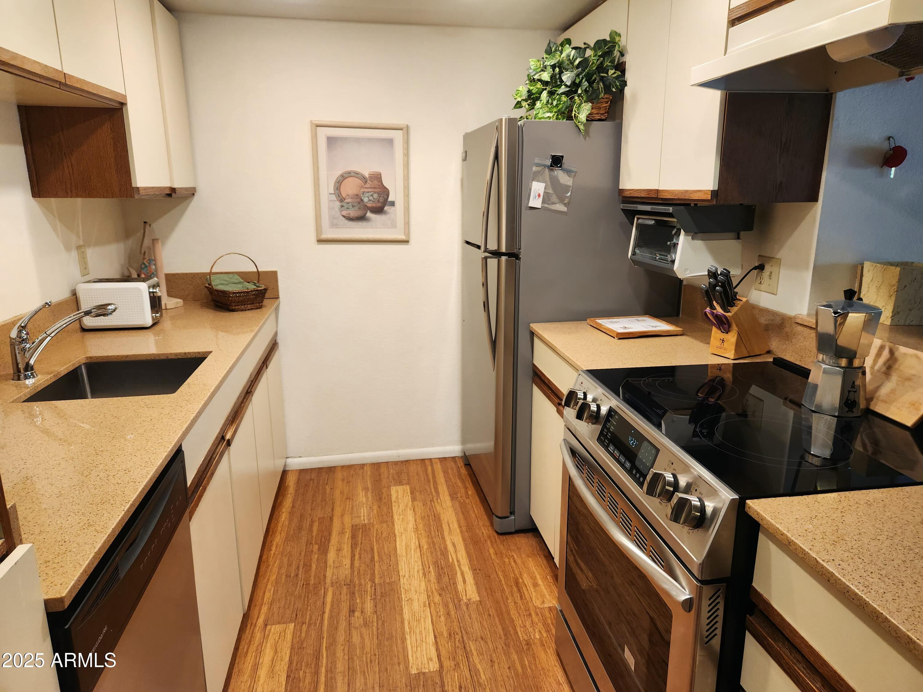 7557 N Dreamy Draw Drive Unit 273